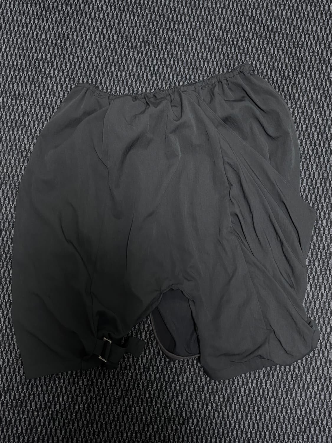 (새상품) ODLYWORKSHOP Draped Harem Shorts M 상품이미지7