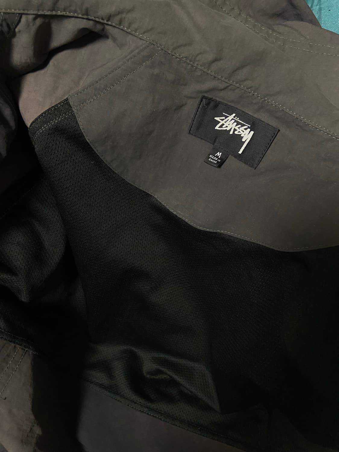 스투시 비치쉘 바람막이 M 상품이미지3