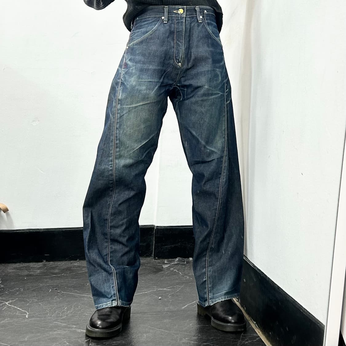 리바이스 엔지니어드 신치백 데님 팬츠 상품이미지2