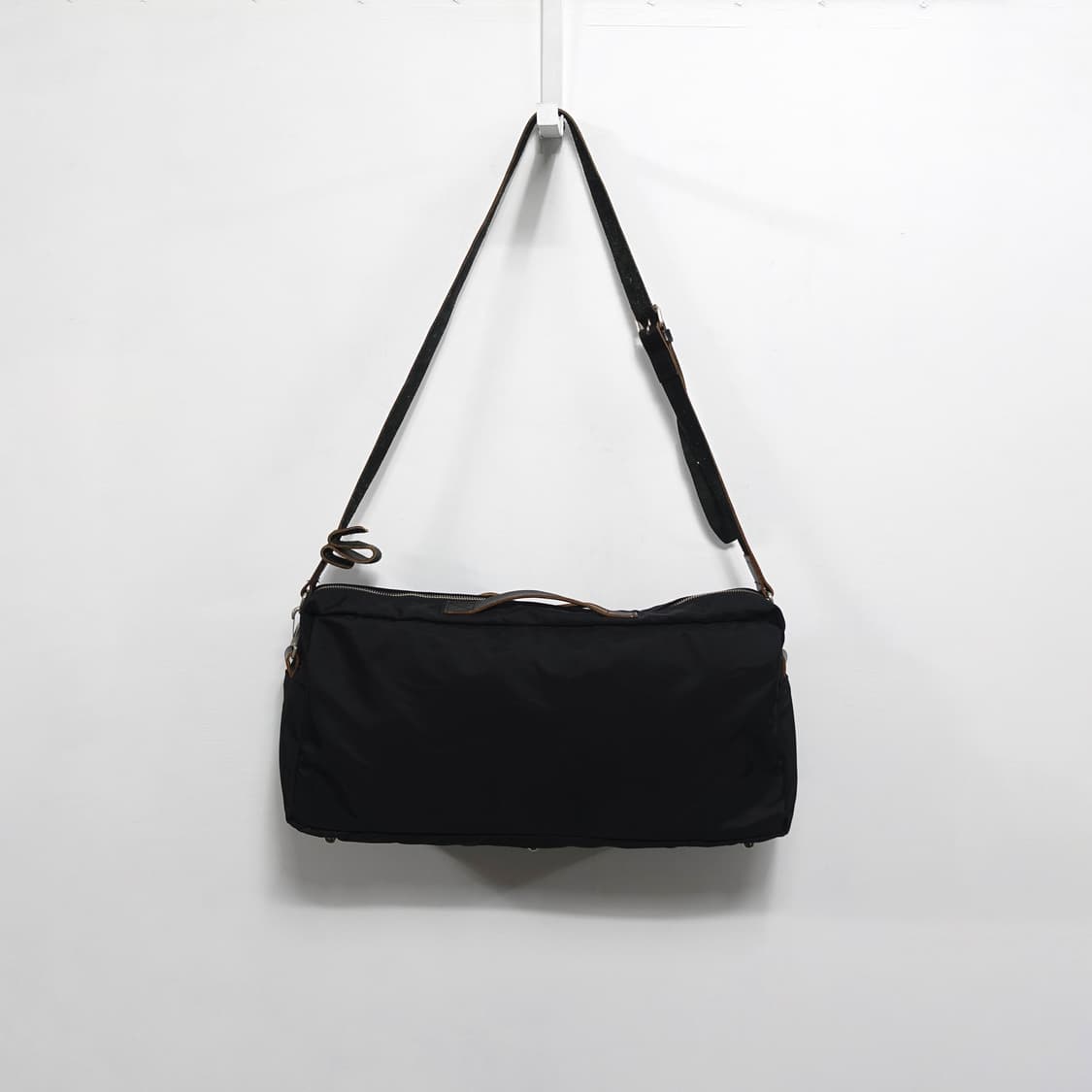 COMMEDESGARCONS 꼼데가르송 클래식 나일론 레더 크로스백 상품이미지2