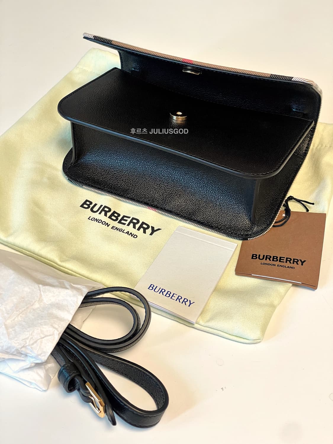 [정품, 새제품] 버버리 BURBERRY 체크 크로스백 클러치 가방  상품이미지4
