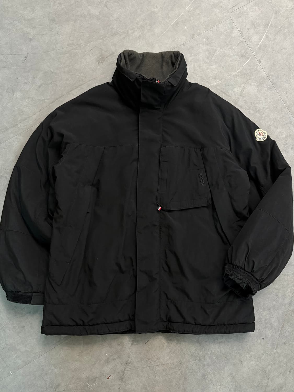 Moncler 몽클레어 블랙 후드 패딩 ​ 상품이미지1