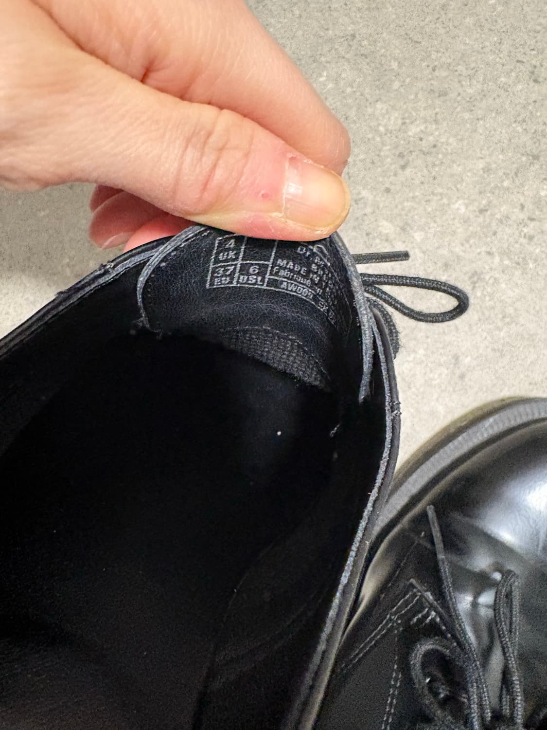 닥터마틴 로퍼 2홀  상품이미지2