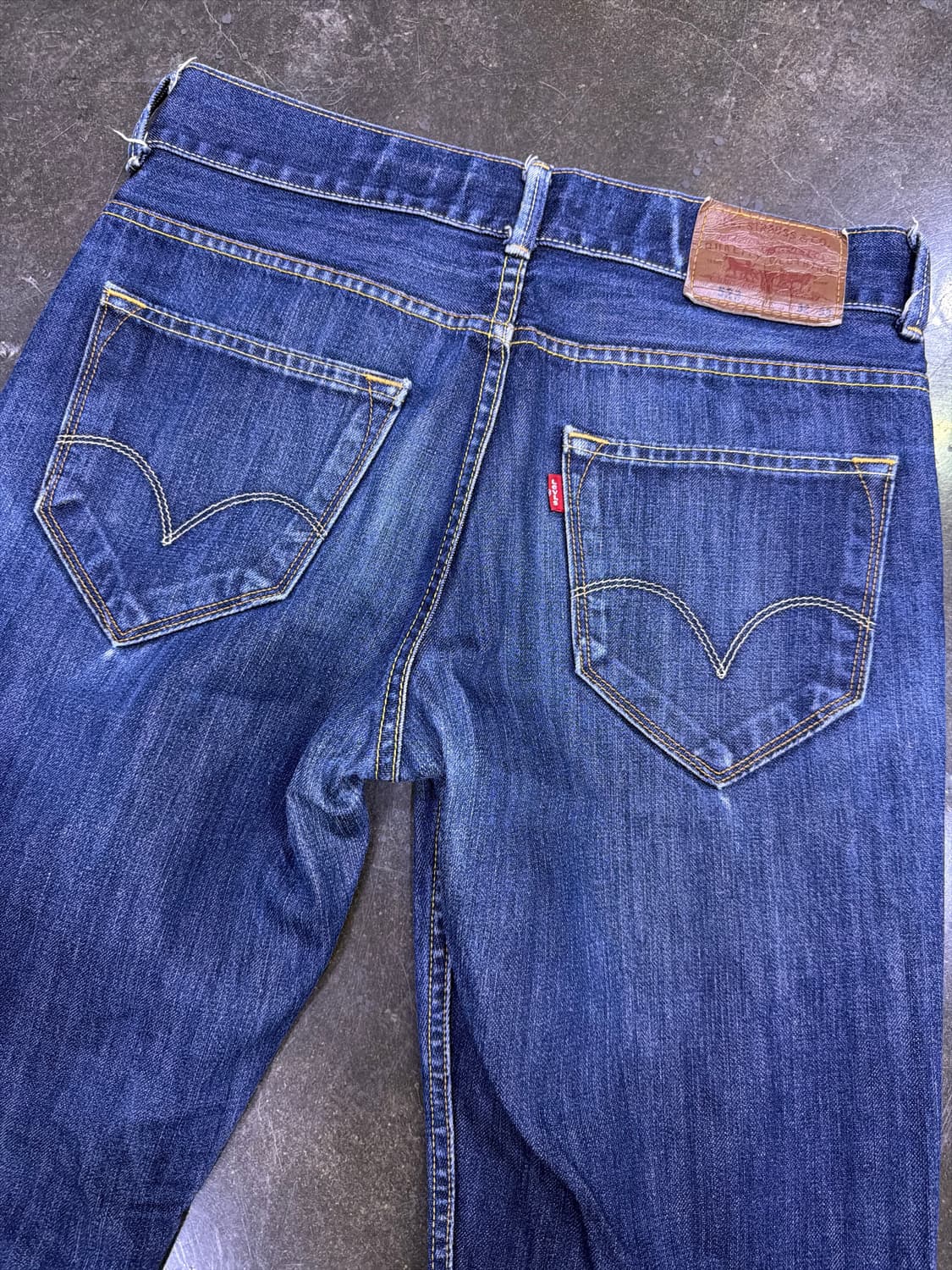 리바이스 523 스트레이트핏 워싱 인디고 데님팬츠 32 상품이미지6