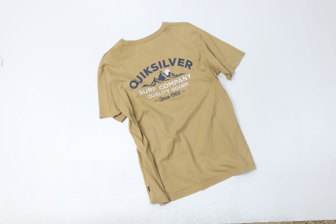 퀵실버 빈티지 백로고 서프 그래픽 베이지 반팔 티셔츠 (M) 상품이미지2