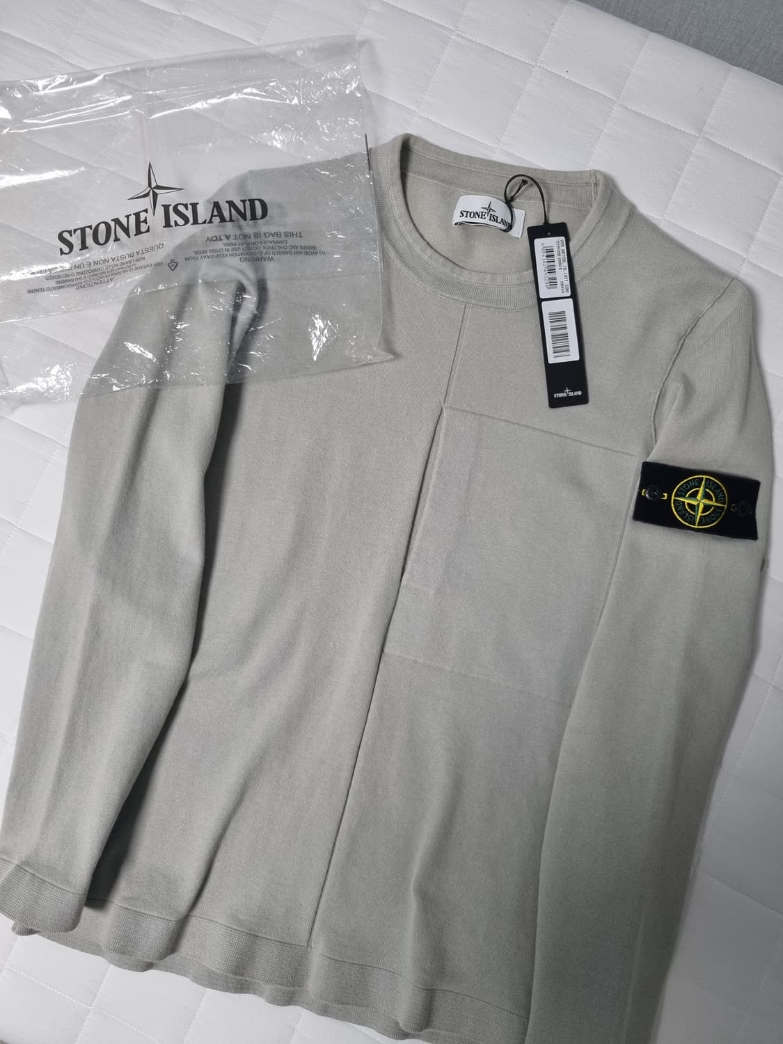 [풀구성,신형] 스톤아일랜드 베이지 니트 상품이미지1