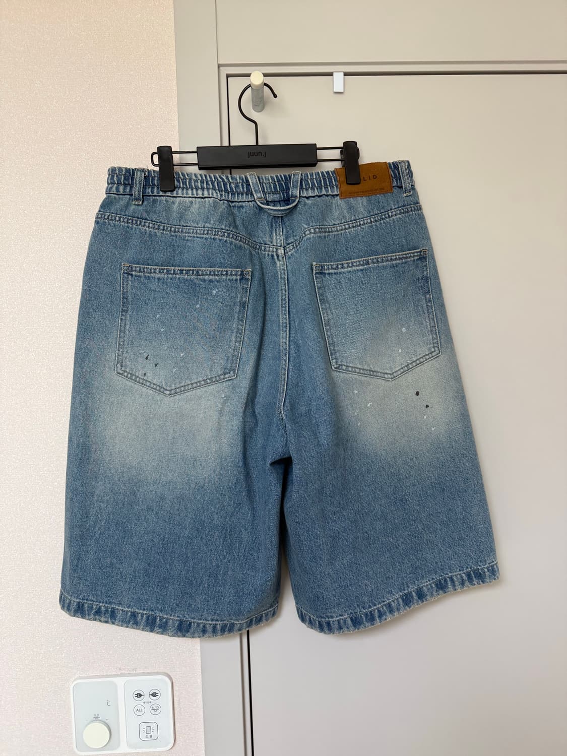 [52] 솔리드옴므 블루 페인팅 버뮤다 반바지 상품이미지2