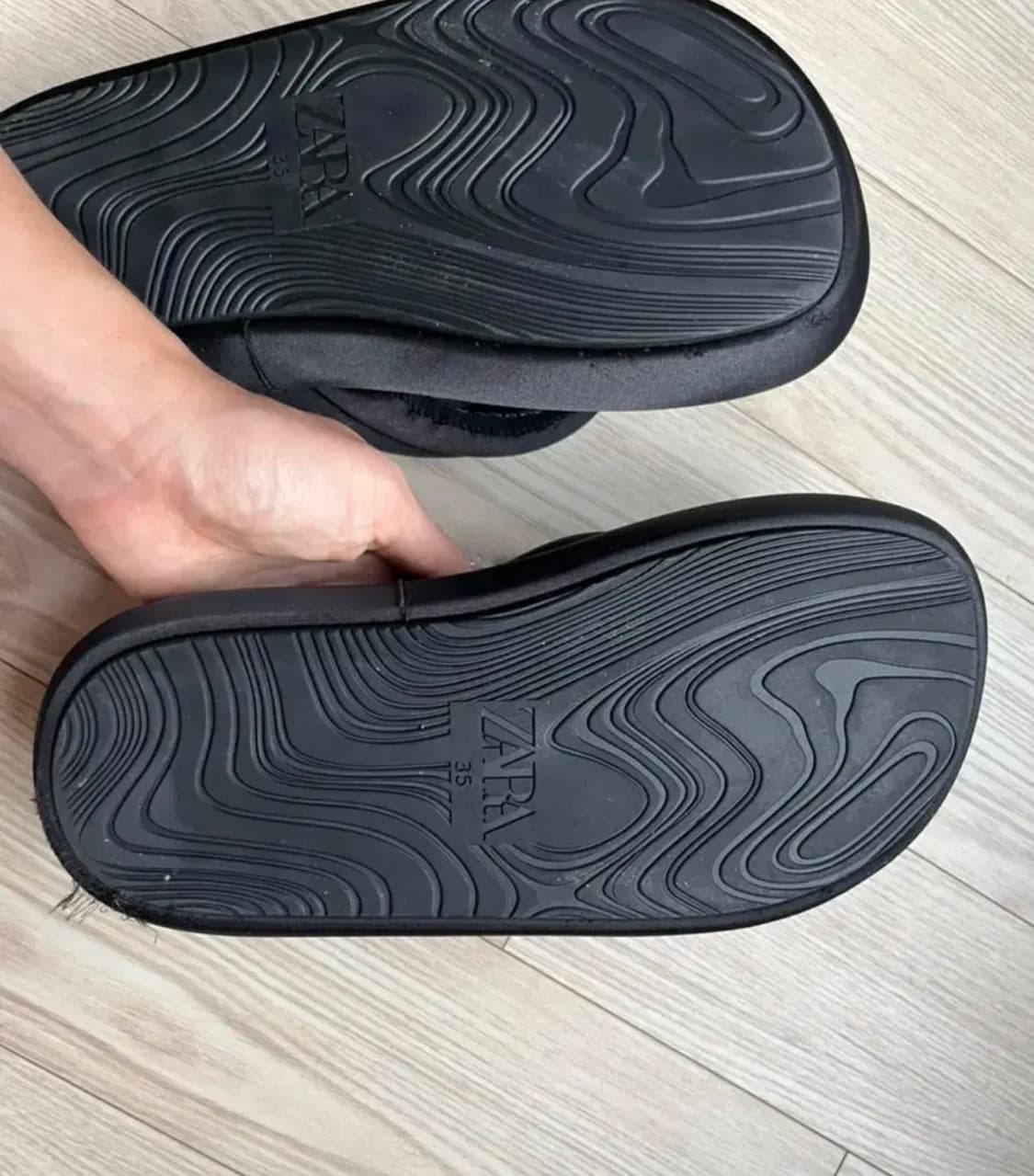 자라패브릭샌들 자라패딩쪼리 35(225-235) 3600/110/800 상품이미지8