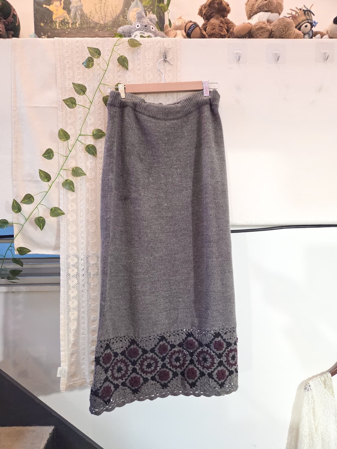 밑단 모티브 니트 롱스커트 상품이미지4