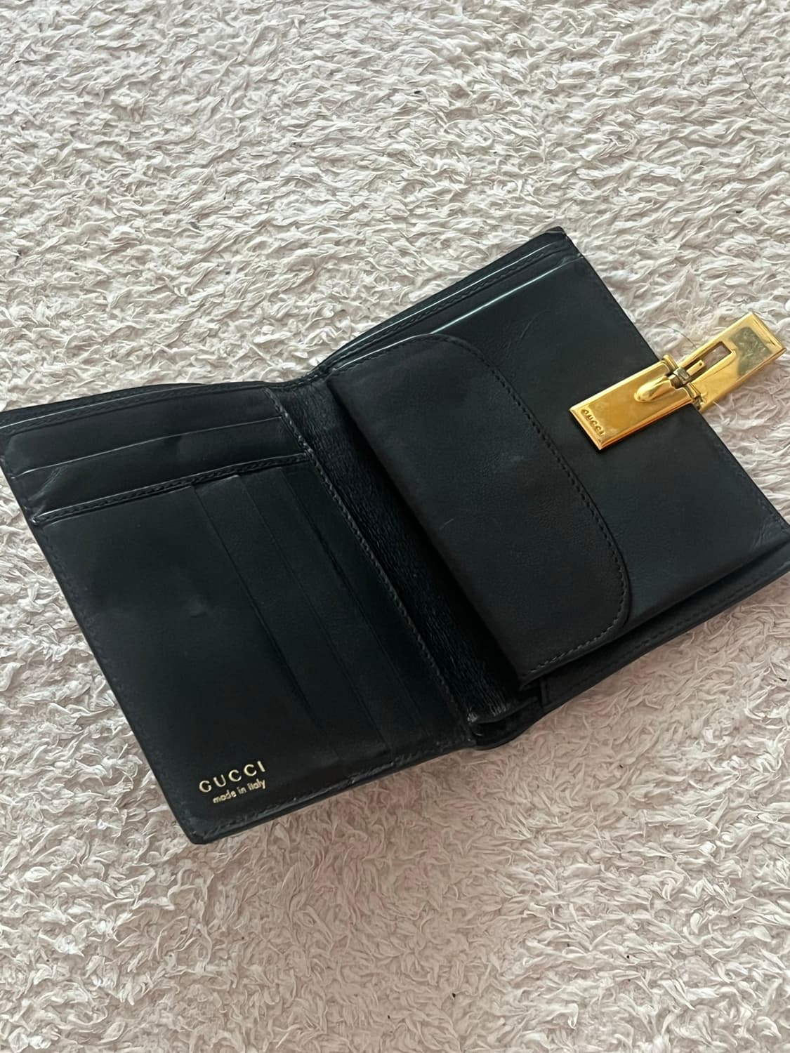구찌 블랙 가죽 반지갑 상품이미지2