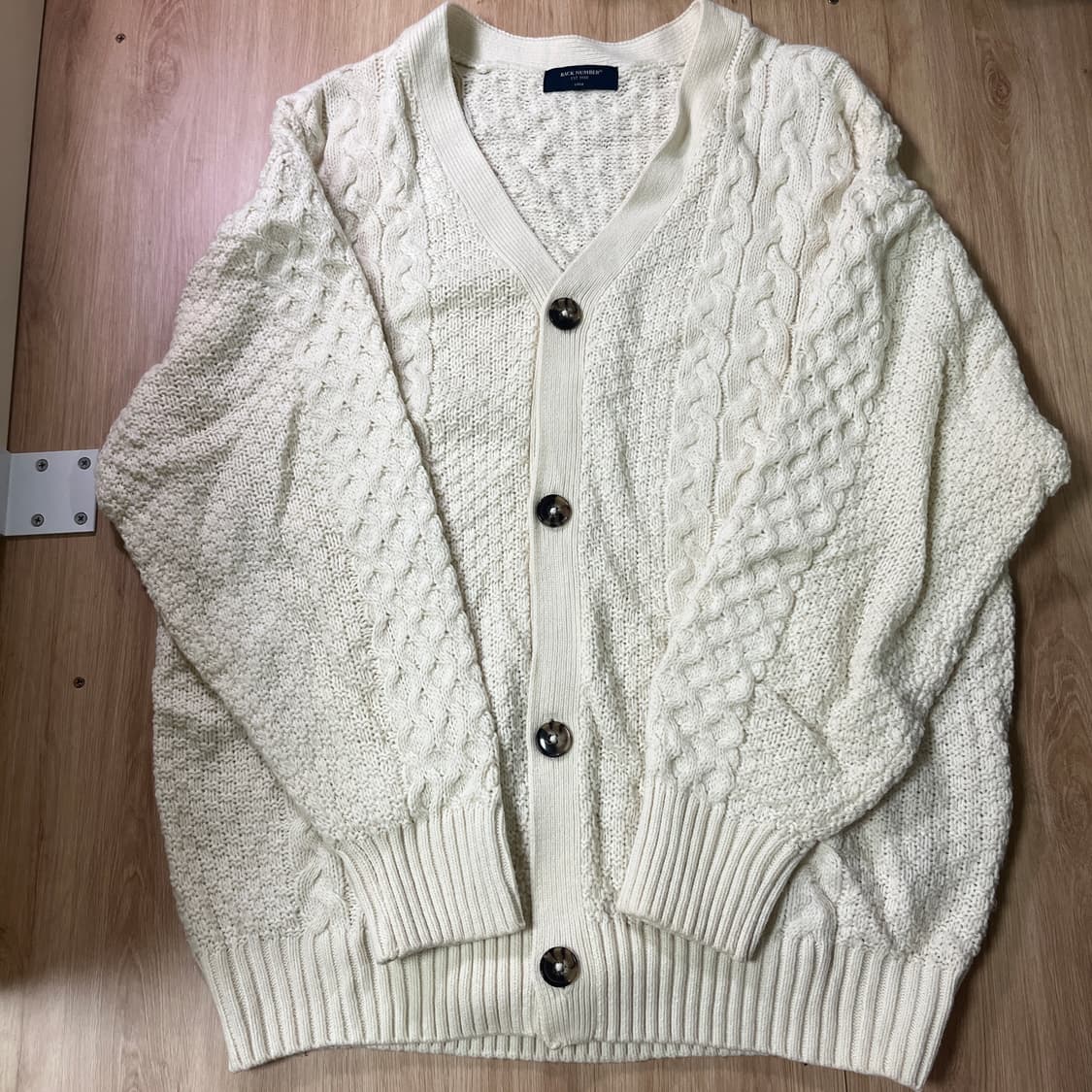 빈티지 | 아이보리 오버핏 꽈배기 가디건 이안빈티지 상품이미지1