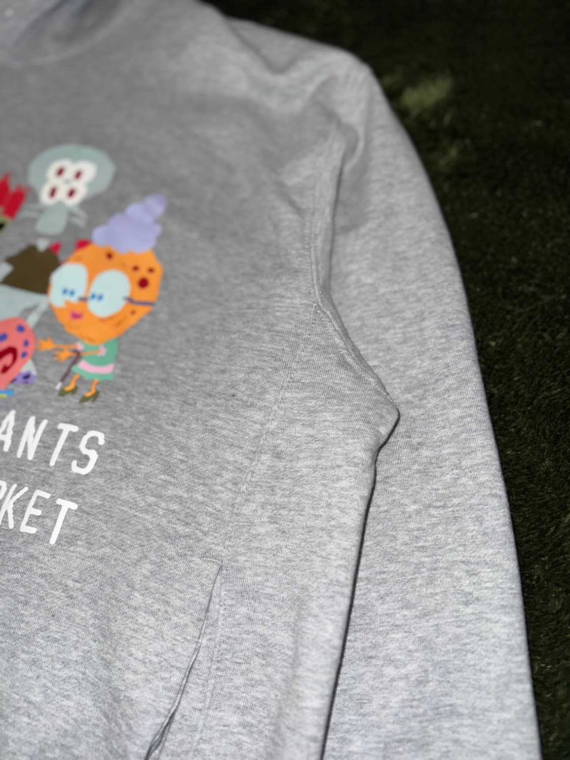 [3XL] 유니클로 X CPFM X 스폰지밥 콜라보 후드티 그레이 상품이미지4