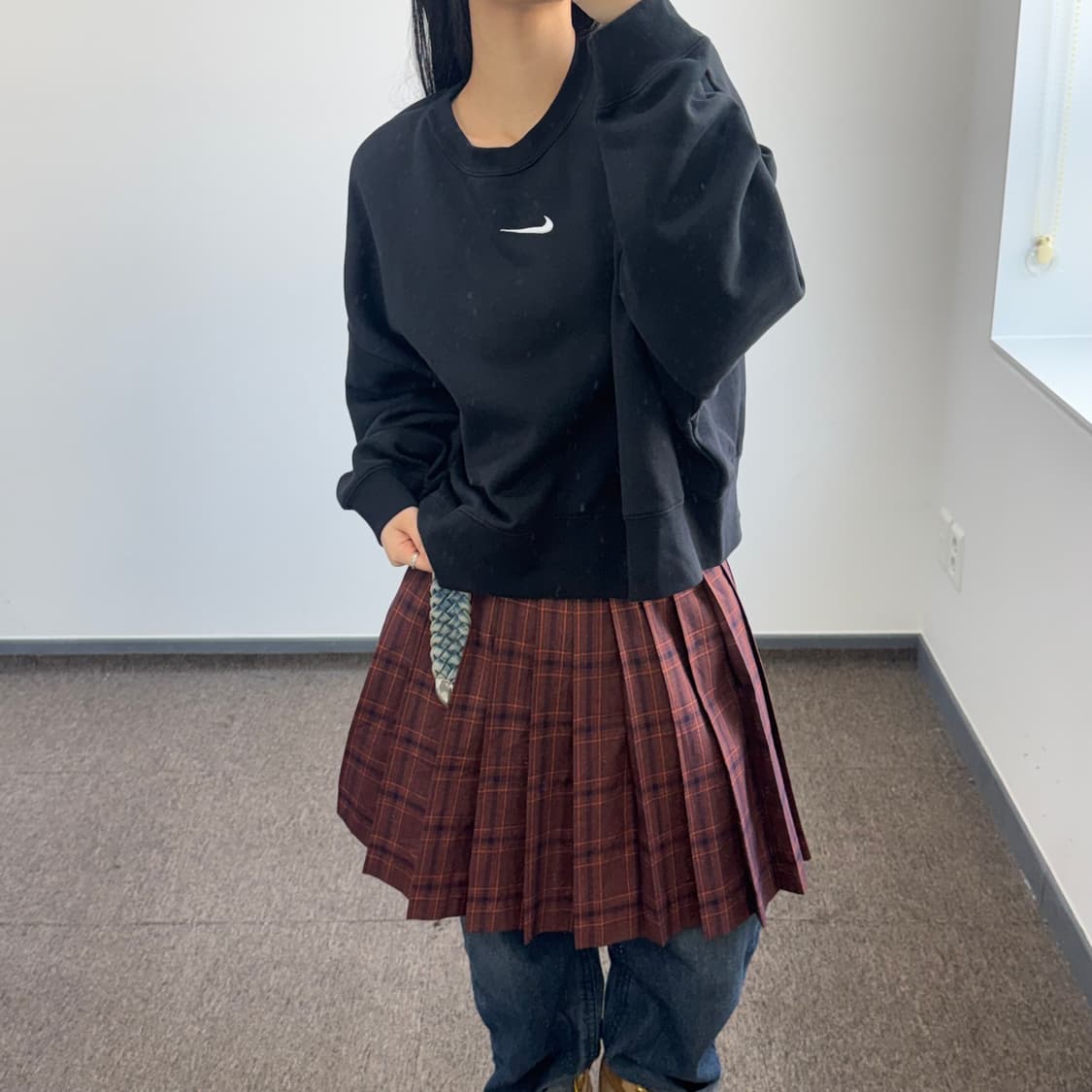 Nike 나이키 스우시 블랙 기모 맨투맨  상품이미지2