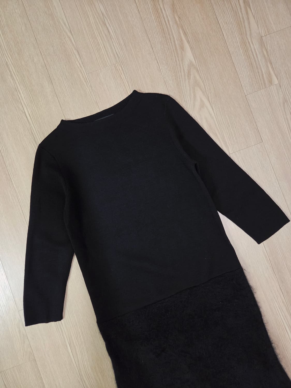 유나이티드 애로우즈 도쿄 블랙 퍼 라운드 원피스 상품이미지2