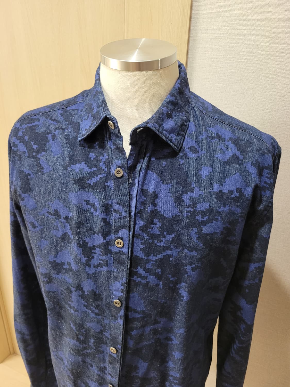 자라맨 ZARAMAN 남자 까모패턴 데님셔츠 100 네이비 상품이미지2