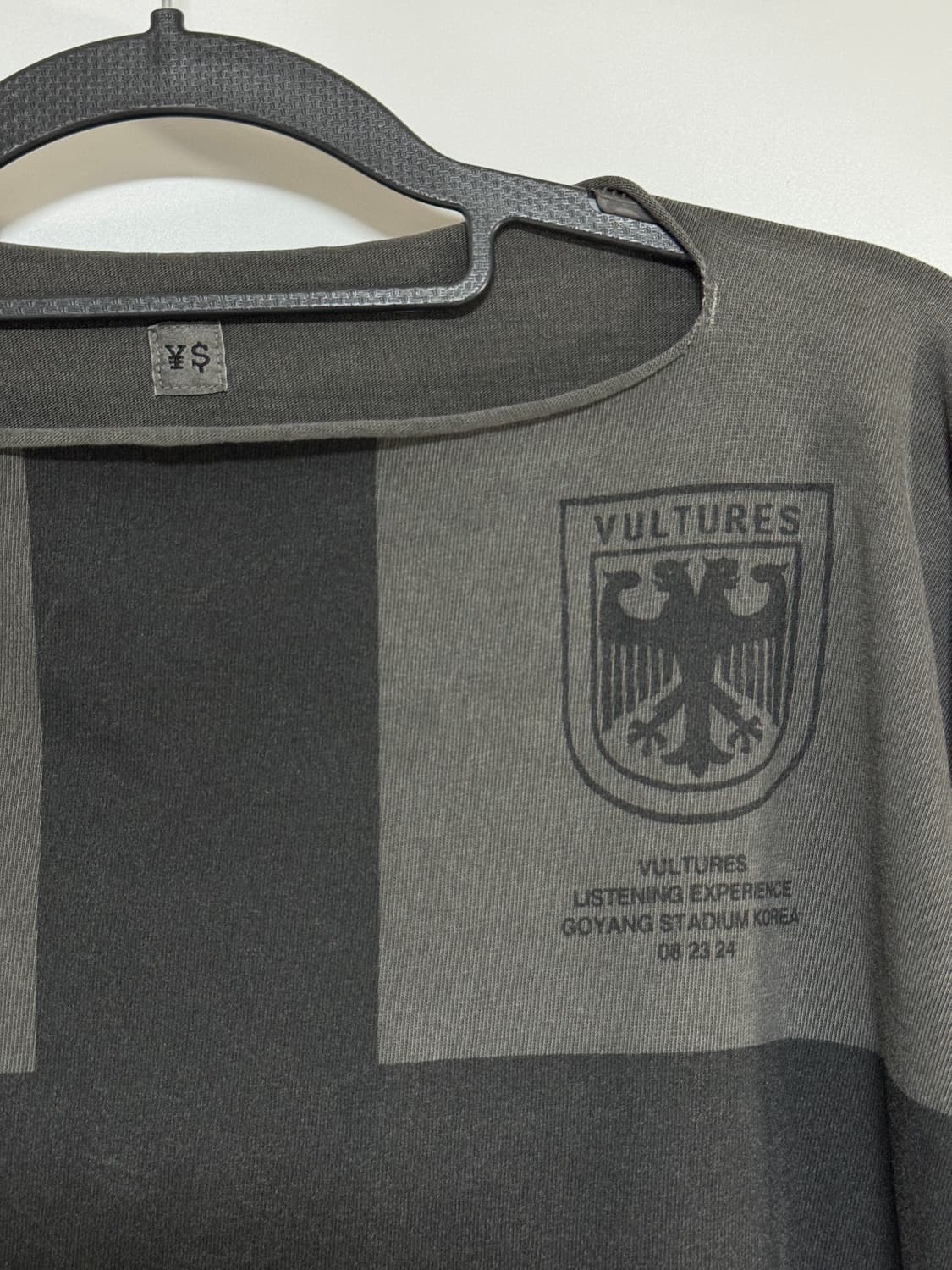 한정판 칸예 VULTURES 고양 크로스 반팔티 100-105 새상품 상품이미지4