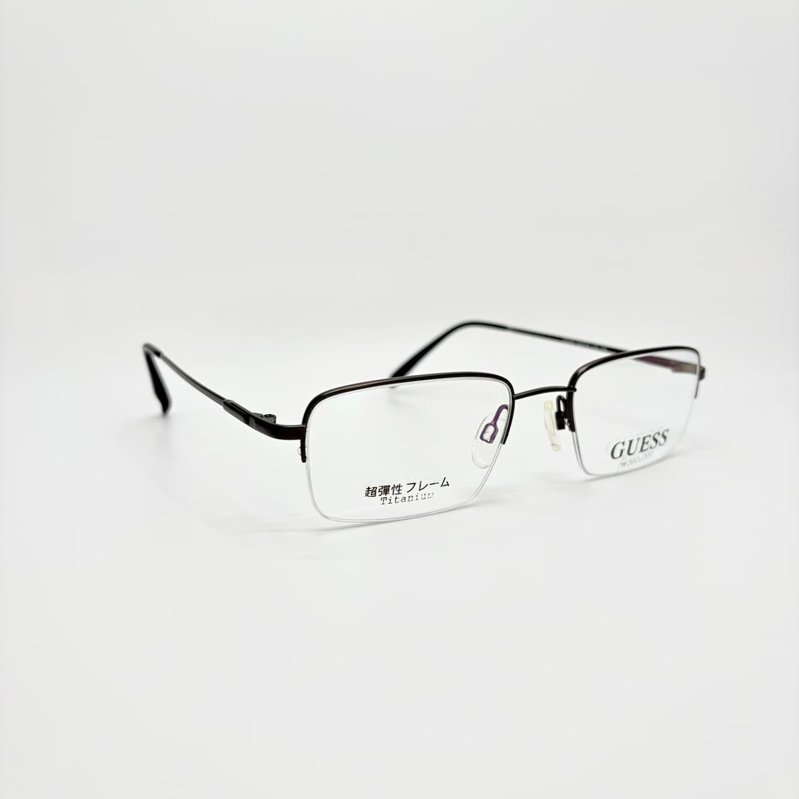 GUESS 게스 블랙 티타늄 반무테 상품이미지2