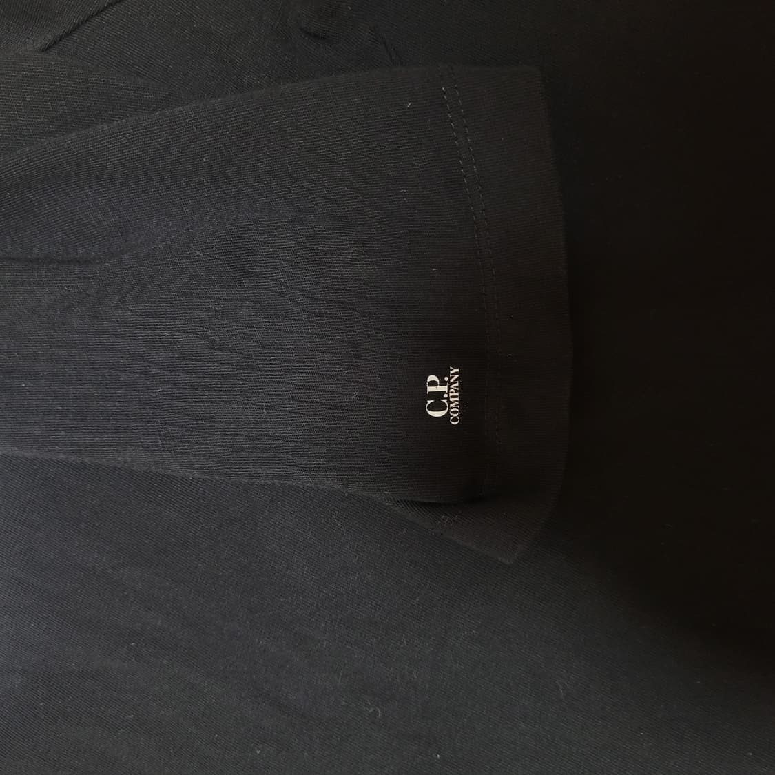 Cp company 블랙 반팔 그래픽 티셔츠 105  XXL 정품 상품이미지4