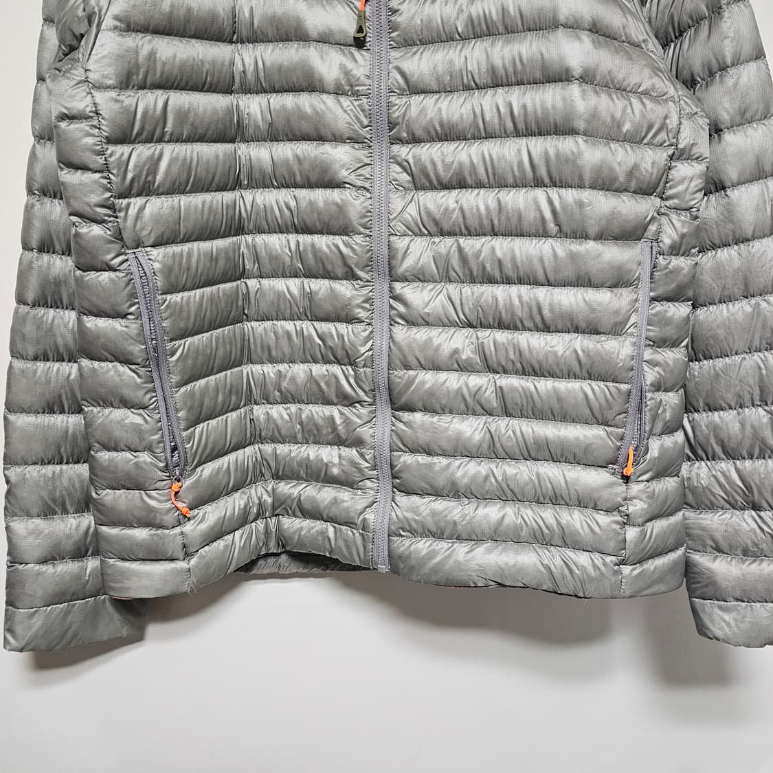 노스페이스 실버 그레이 800필 경량패딩 구스다운 L사이즈 상품이미지3