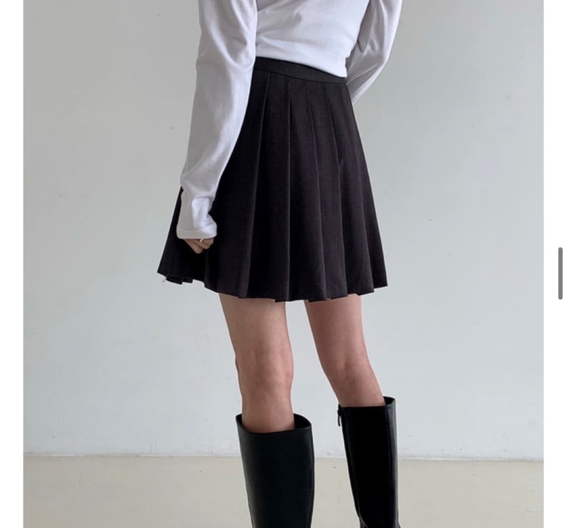 블랙업 플리츠스커트 상품이미지3