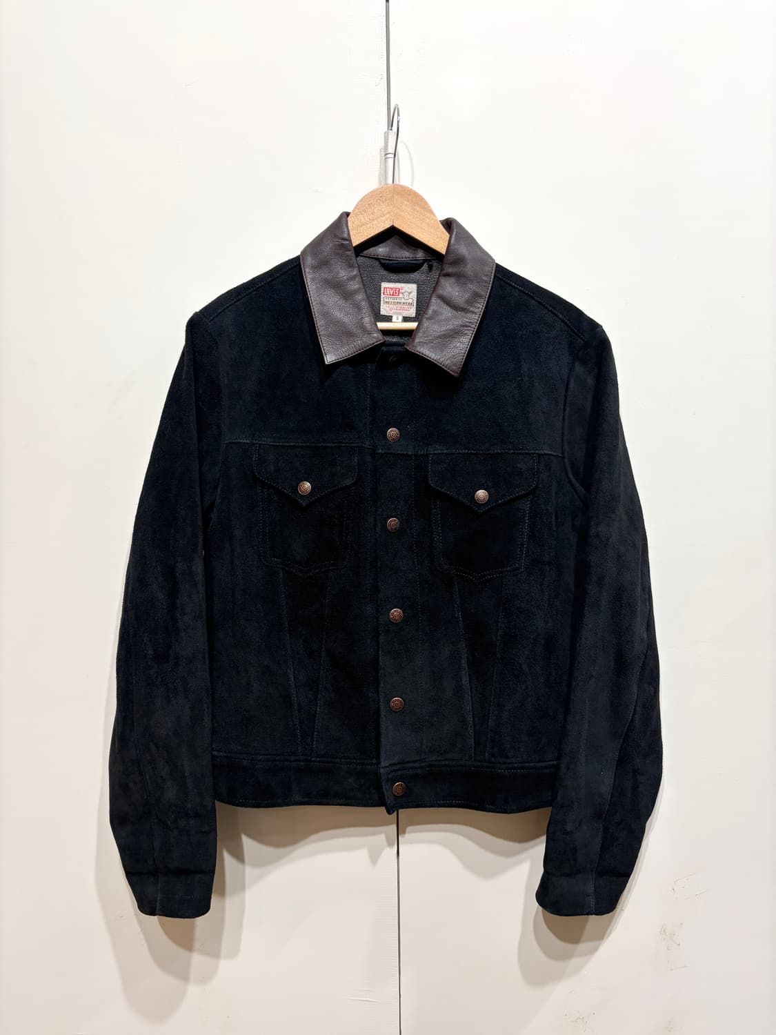 LVC 카우하이드 스웨이드 트러커 자켓 상품이미지1