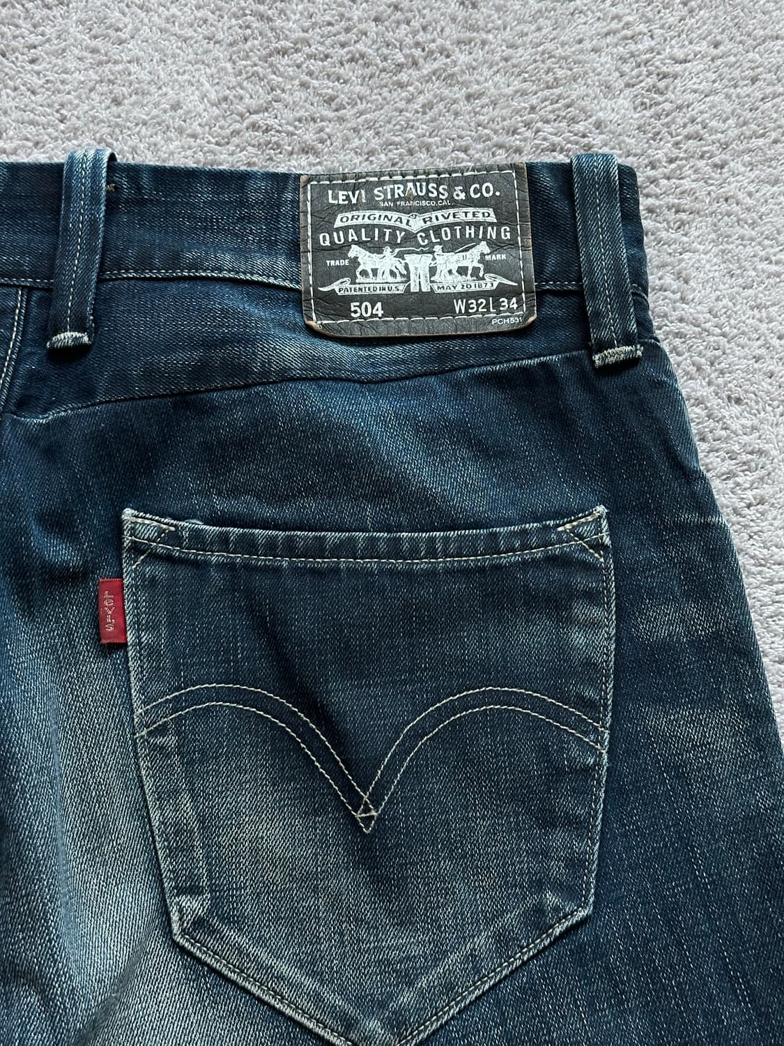 리바이스 00‘s 504 레귤러핏 워싱 데님팬츠 상품이미지7