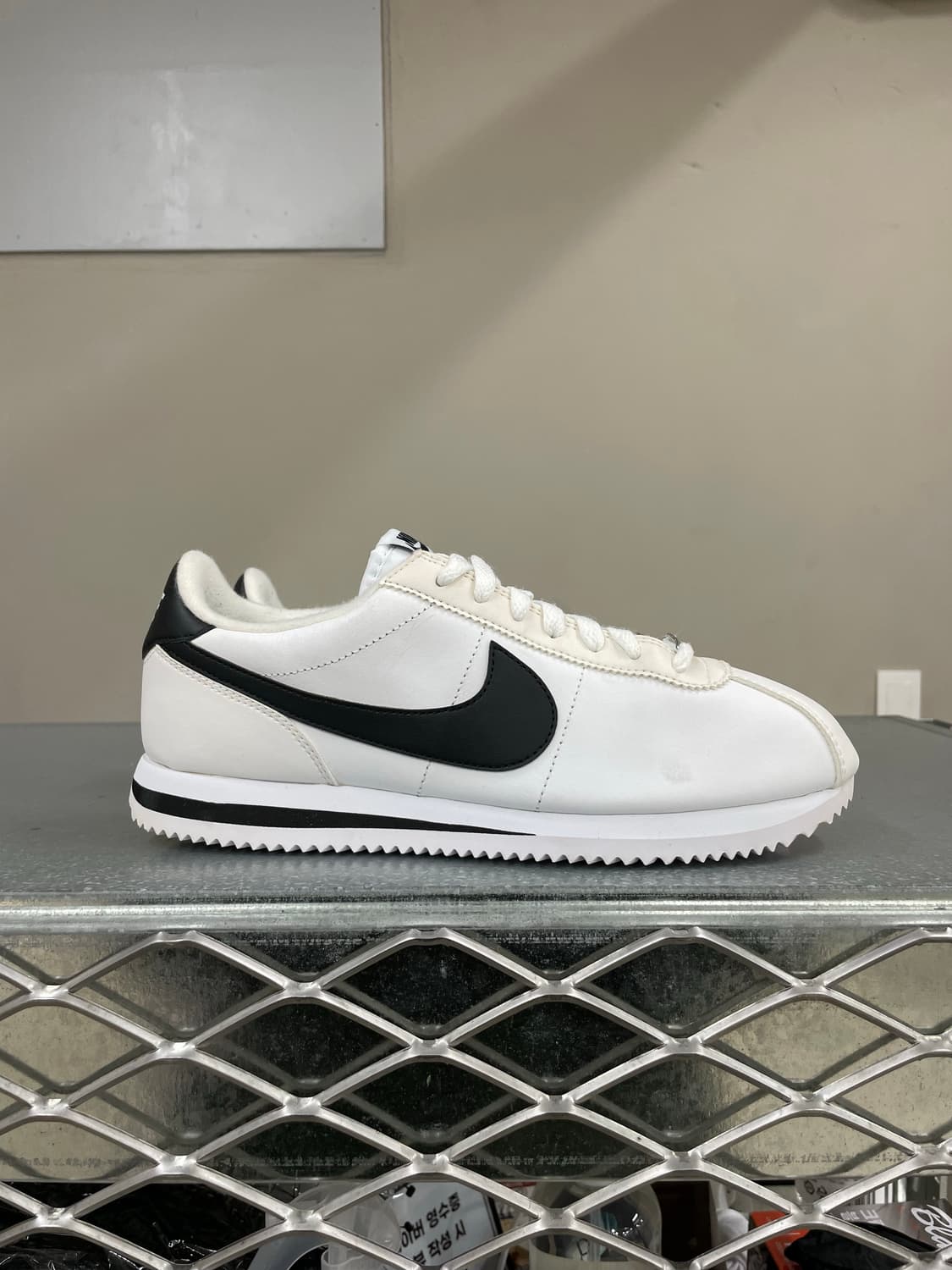 나이키 코르테즈 화이트 270 상품이미지4