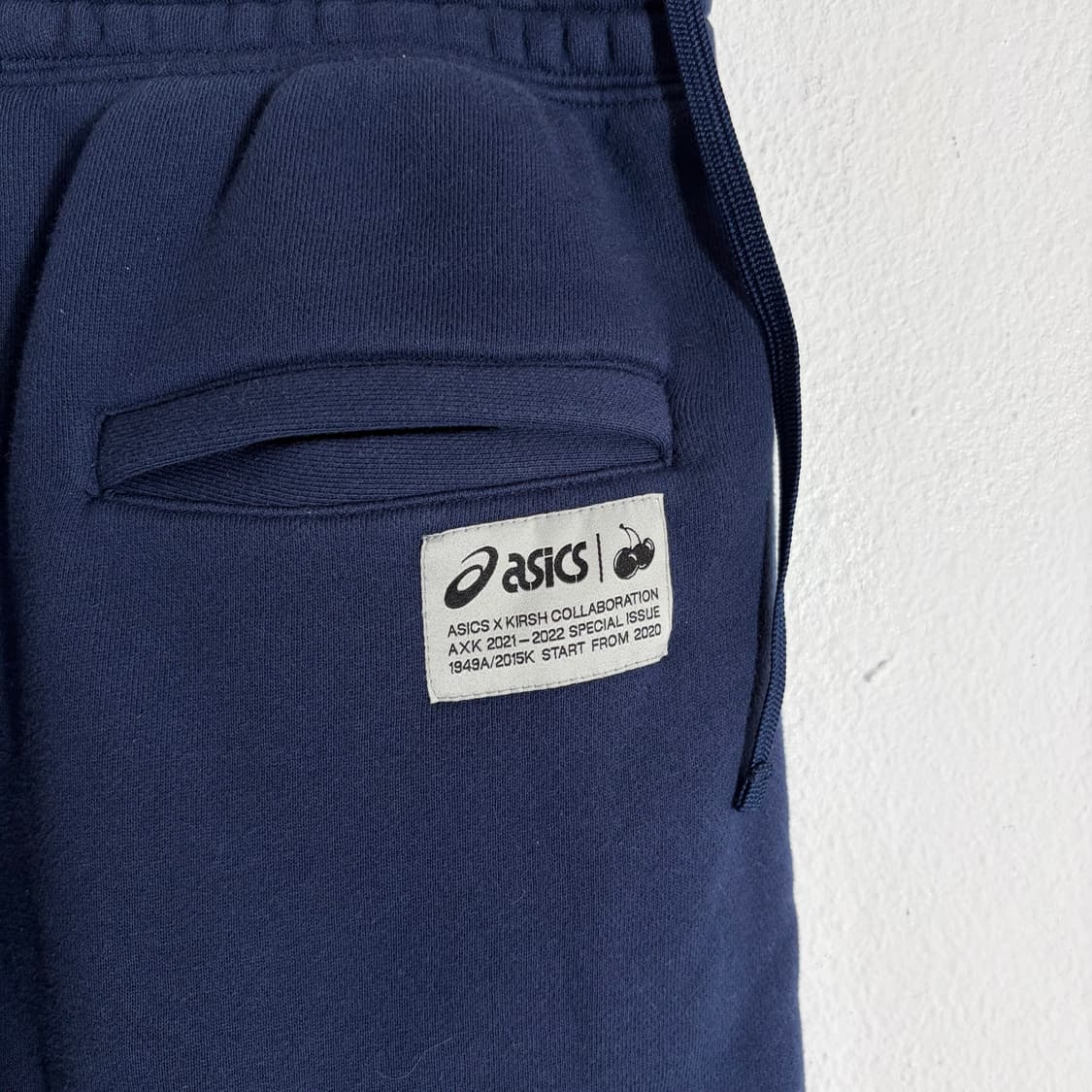 아식스 삼선 트레이닝 조거팬츠 네이비(S) 상품이미지5