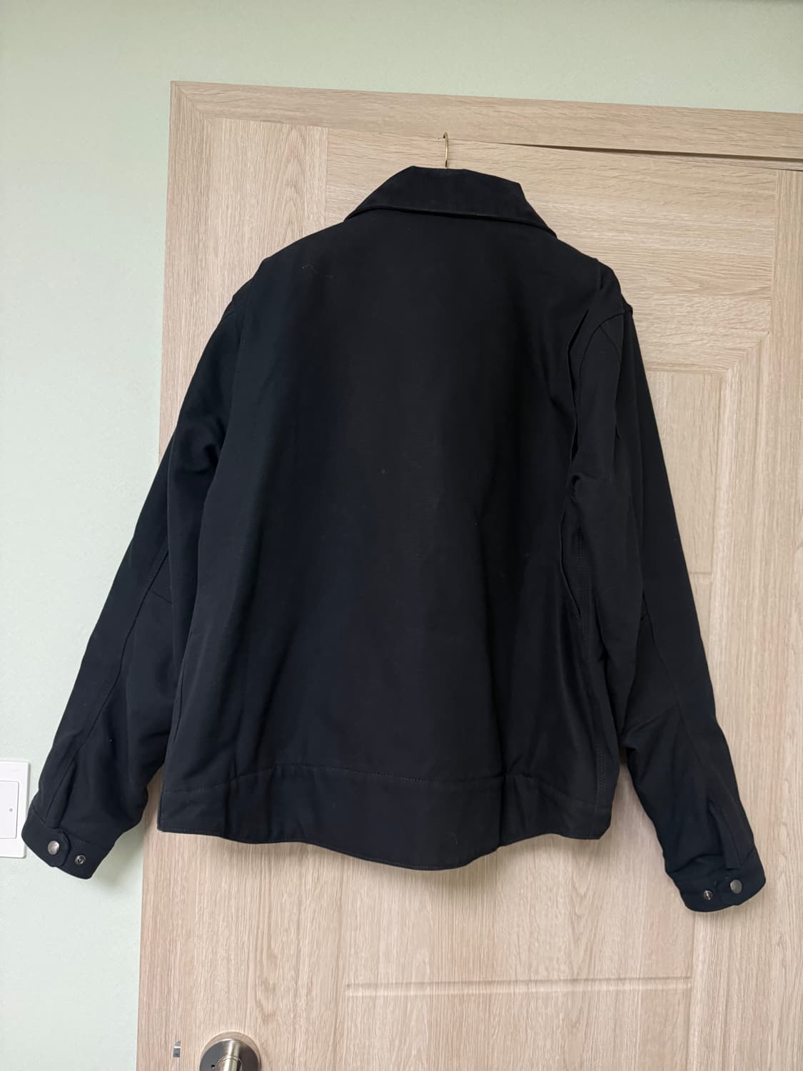 칼하트 디트로이트 자켓 판매합니다 상품이미지3