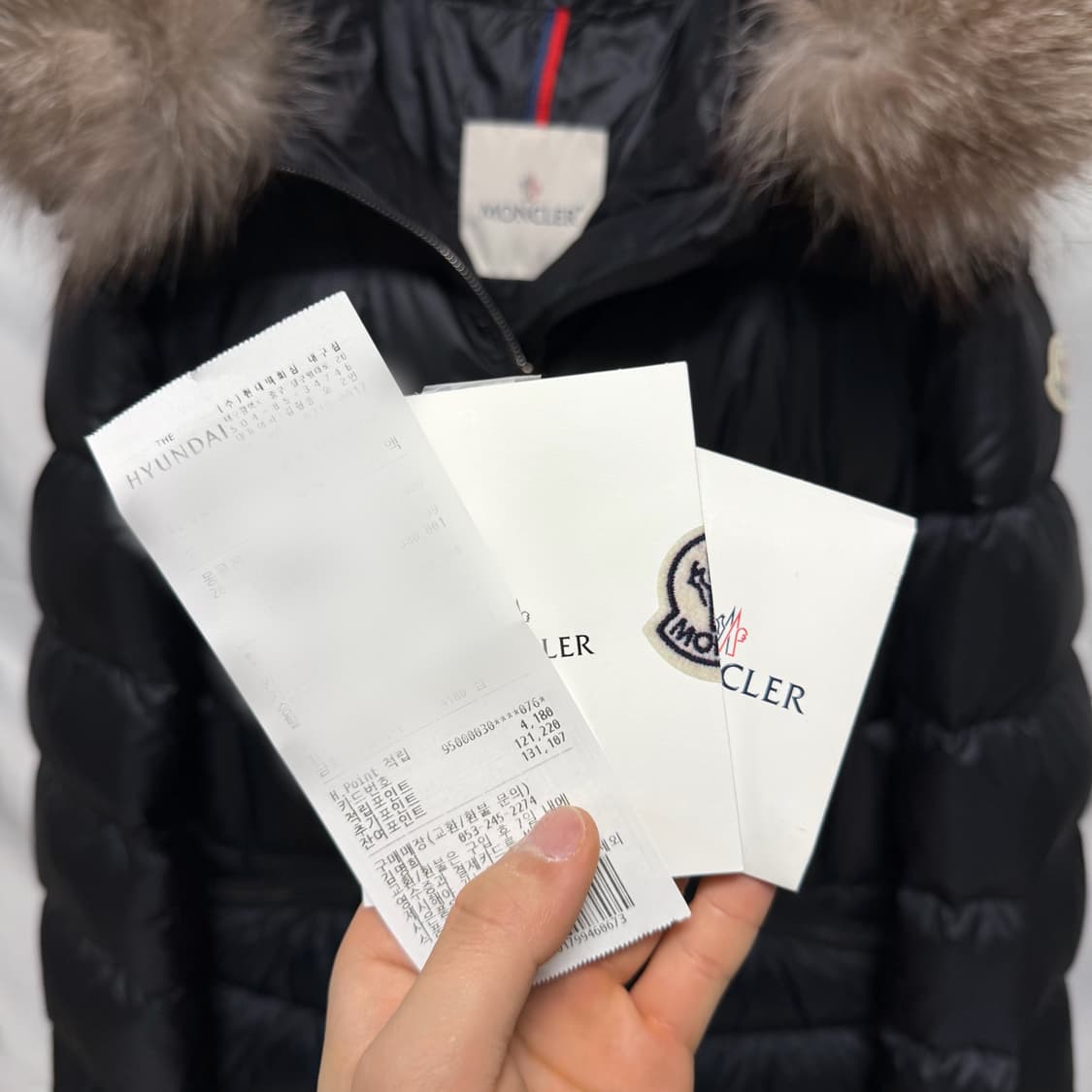 [새상품/풀구성] 몽클레어 보에딕 여성패딩 블랙 폭스퍼 3사이즈 상품이미지9