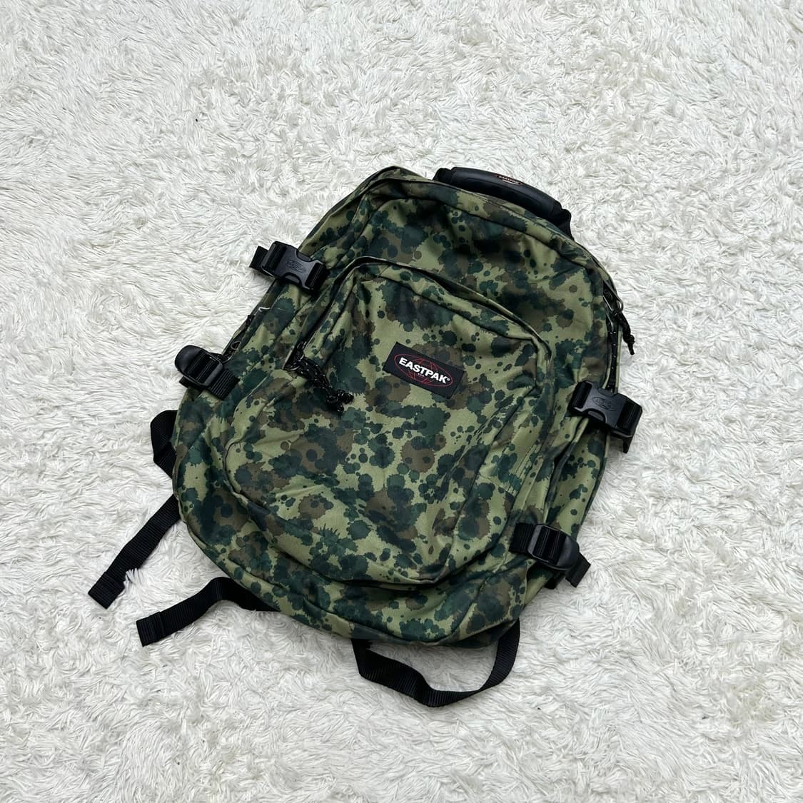 이스트팩 프로바이더 플렉탄 카모 백팩 상품이미지1