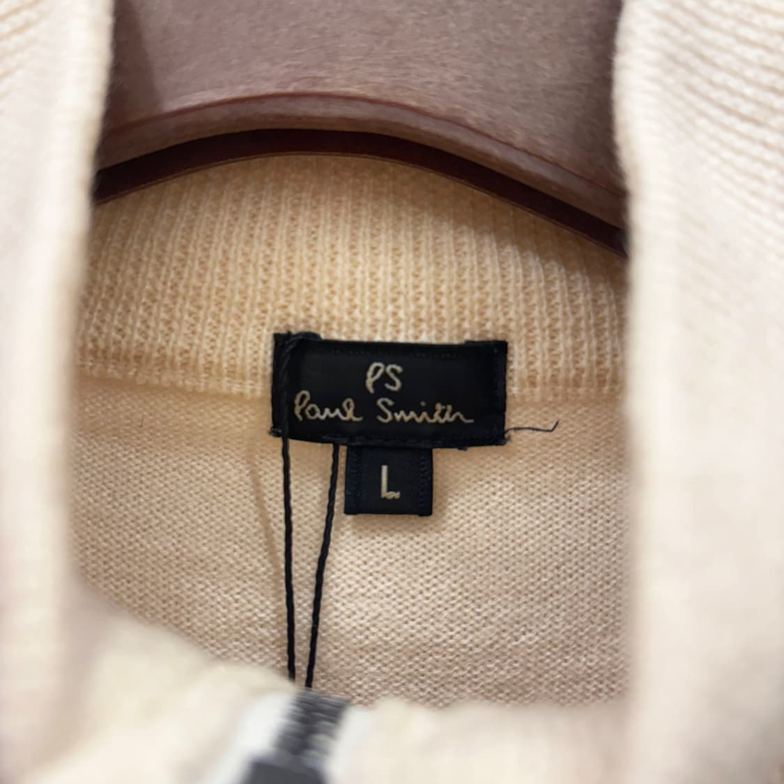 폴스미스 하이넥 긴팔 울 니트 하프 집업 라인 배색 디테일 아이보리 상품이미지7