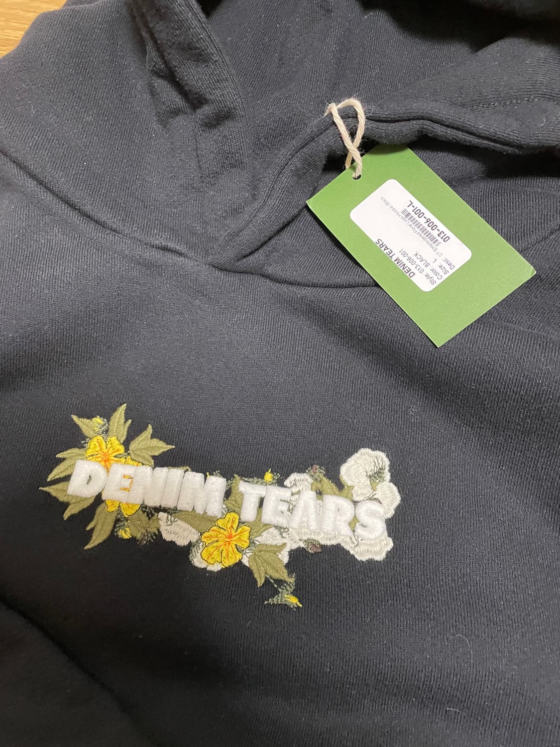 데님티어스 자수 플로럴 후드 블랙 l 상품이미지3