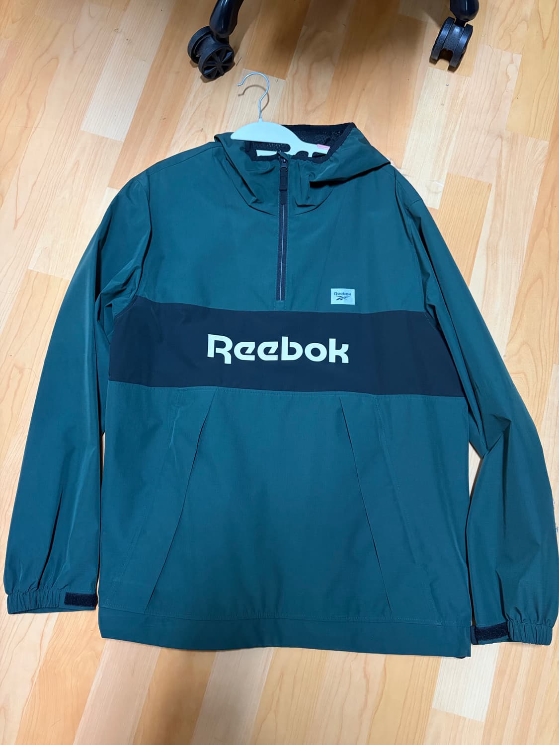 리복(REEBOK)의 클래식 MT 아노락 상품이미지1
