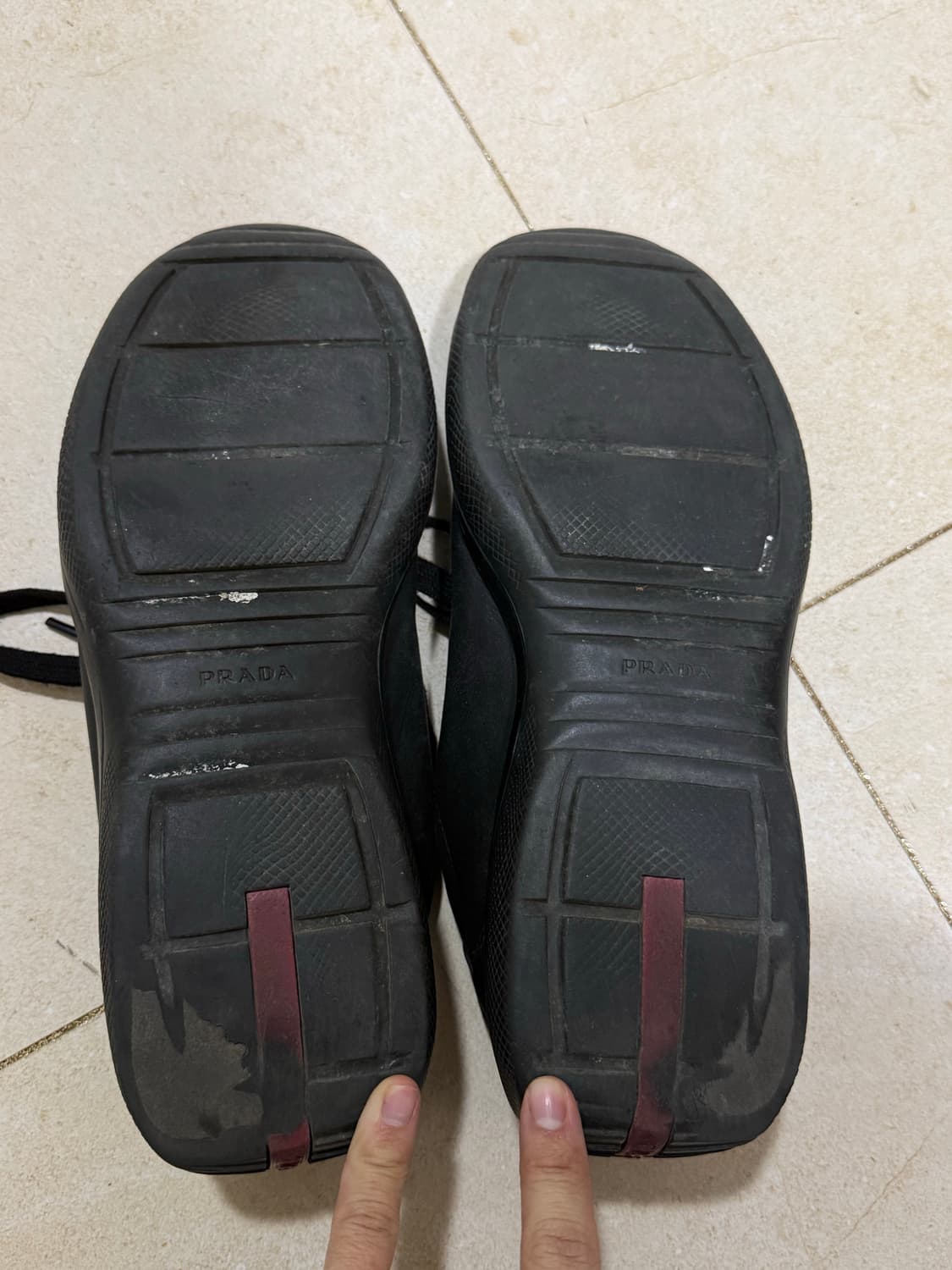 [275] 프라다 스포츠 로고 블랙 레더 스니커즈 상품이미지3