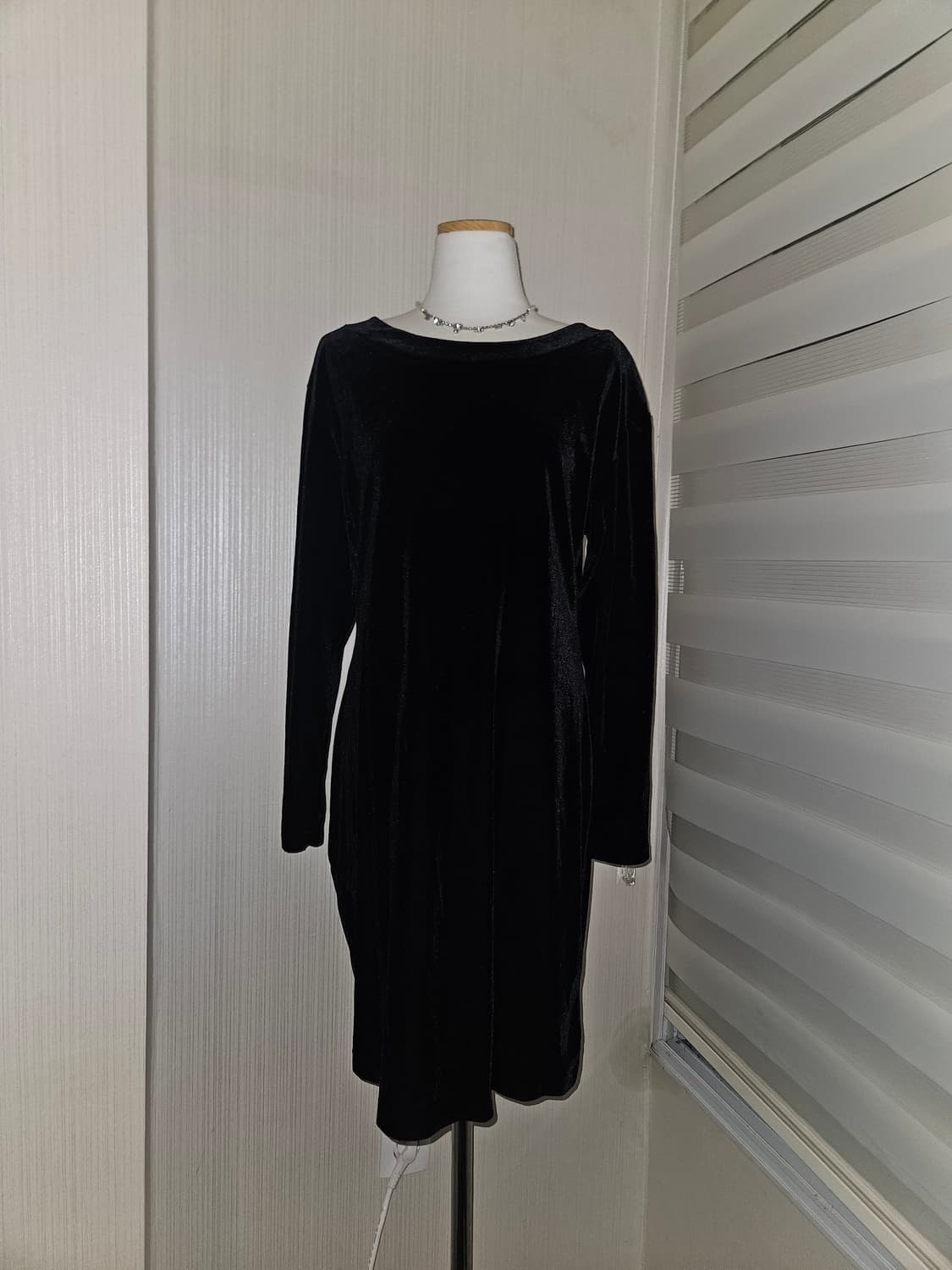 SASARI 히메 다크블랙 벨벳 원피스 상품이미지1