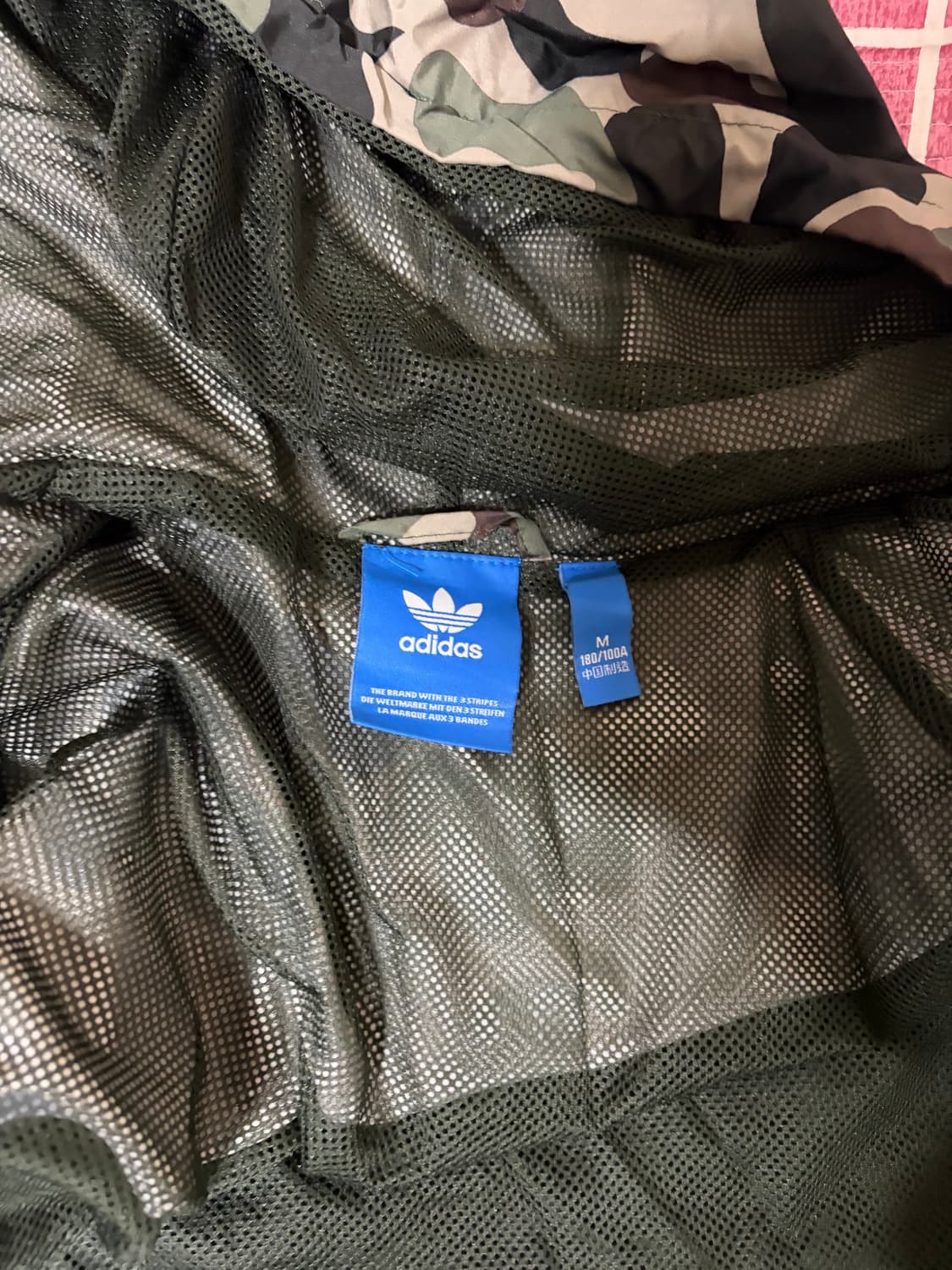 아디다스 카모 바람막이 M 상품이미지3