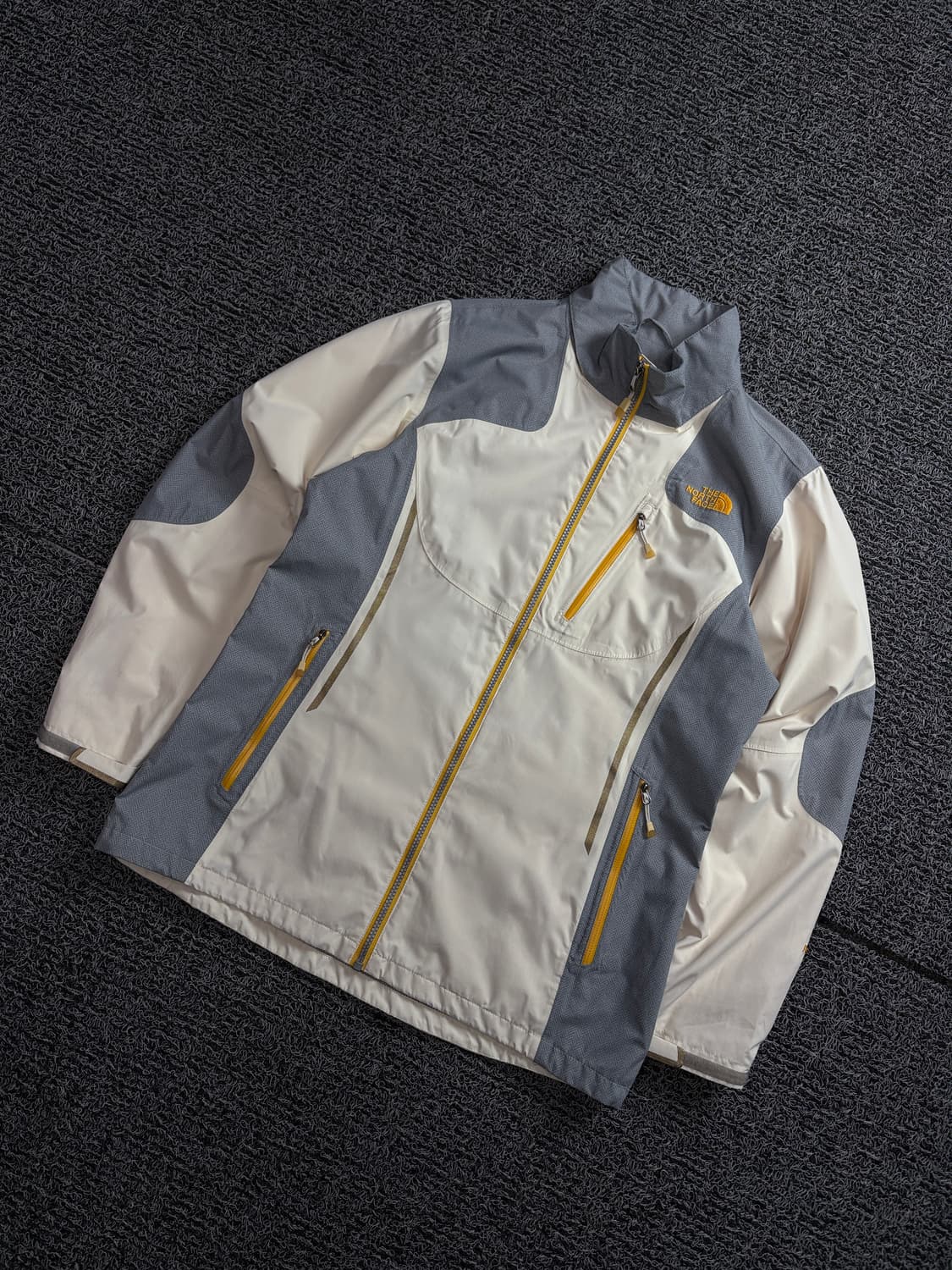 노스페이스 하이벤트 테크웨어 배색 마운틴 자켓 1757 상품이미지1