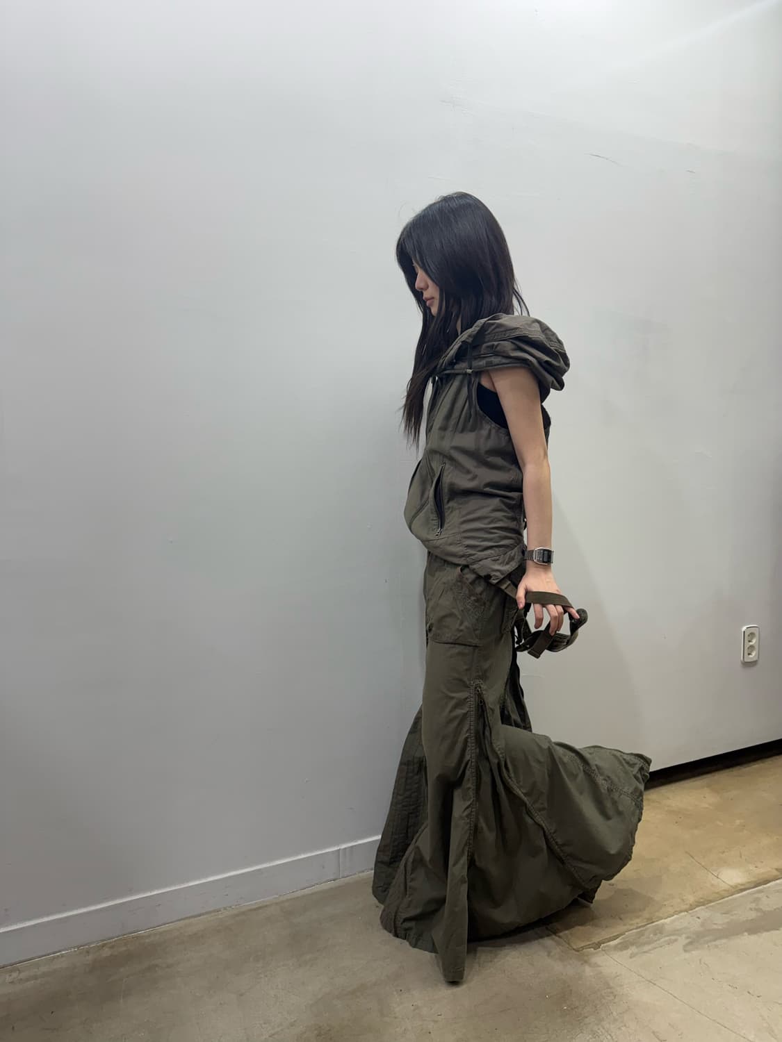 GOA 서스펜더 & 멀티집업 디테일 롱 스커트 상품이미지8