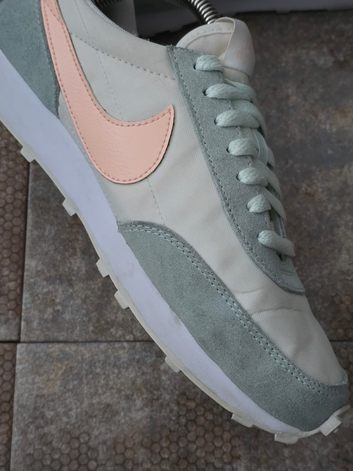 (235)나이키 데이브레이크 베얼리 그린 상품이미지5