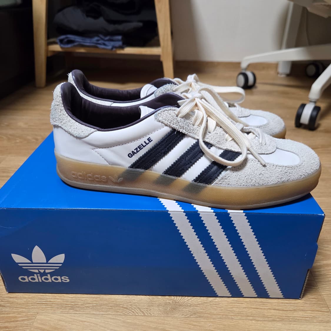 [255] 아디다스 x 시바타히카리 가젤 인도어 화이트 / 삼바 독일군 상품이미지3