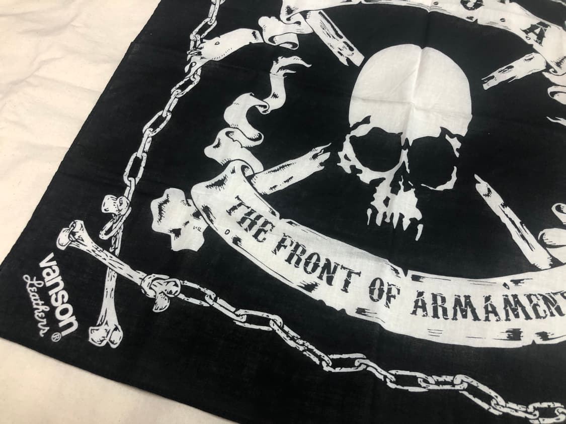 밴슨 X 스컬 웍스 X 잭 로즈 크로우즈  무장전선 스컬 반다나 상품이미지2