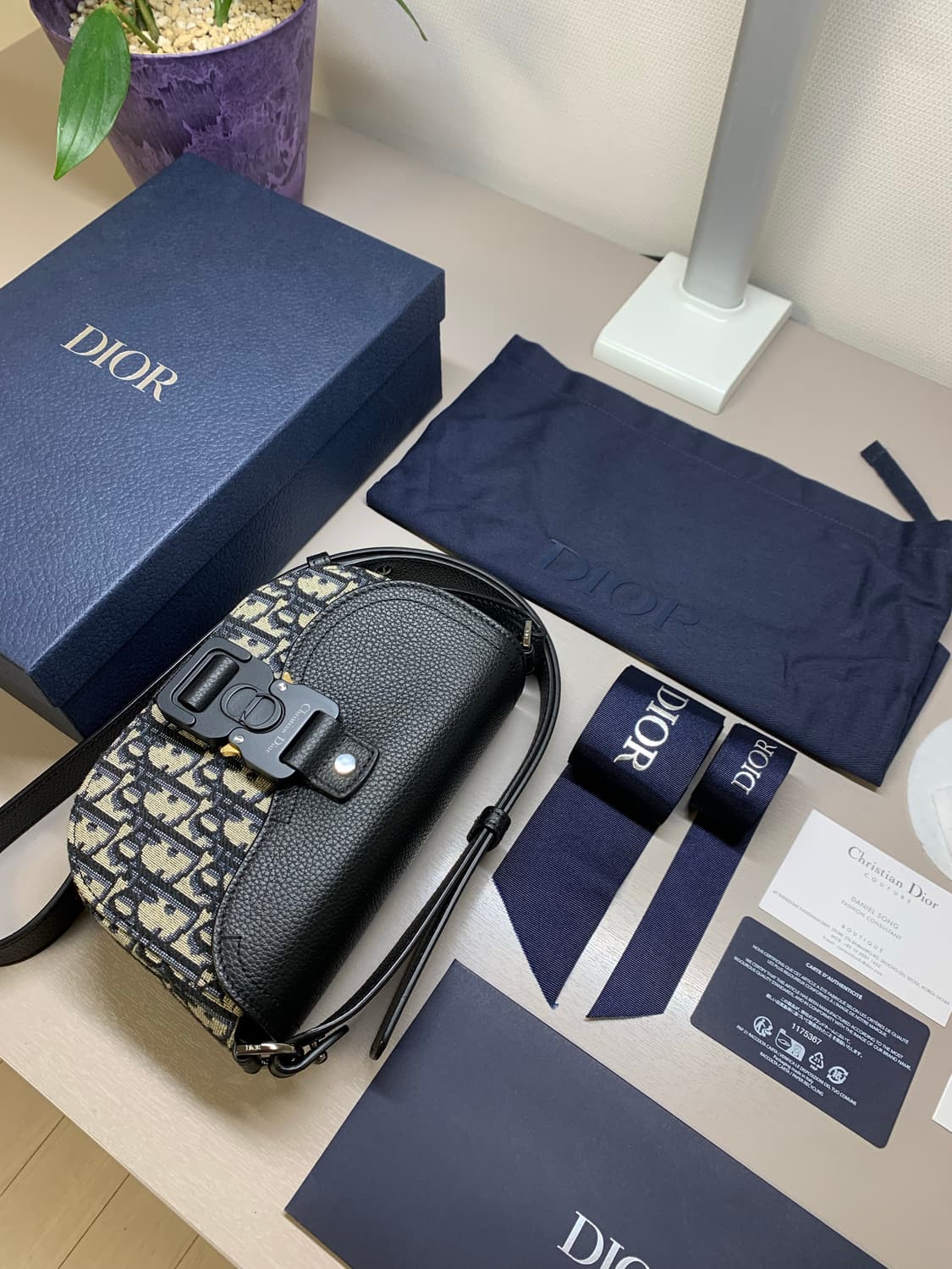 새상품 디올 새들 스트랩 크로스백 상품이미지1