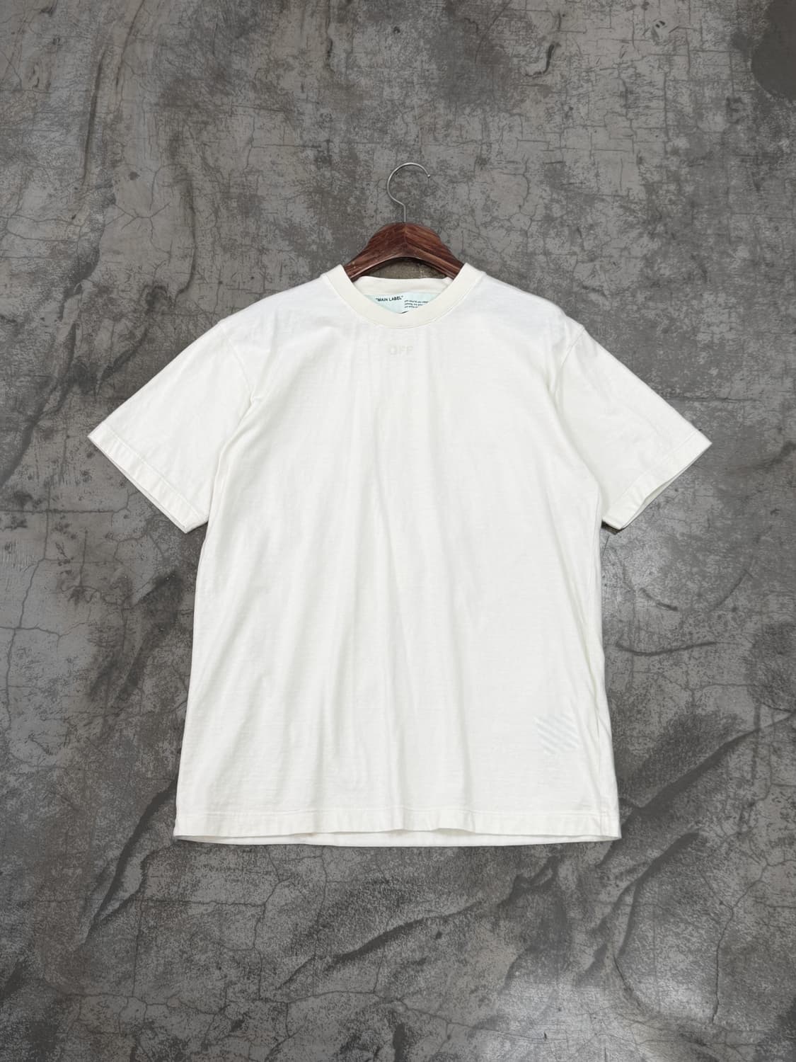 오프화이트 애로우 프린트 반팔 티셔츠 상품이미지1