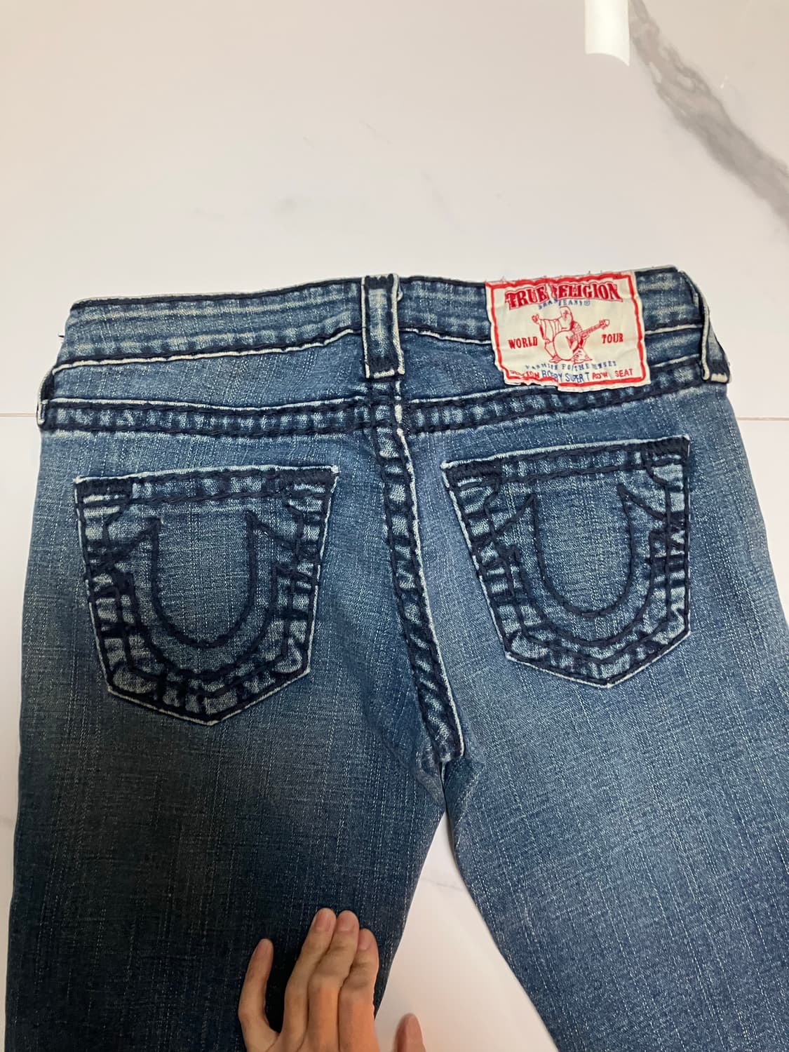 bobby super T 바비 수퍼티 다크워시 로우라이즈부츠컷 트루릴리젼 상품이미지4