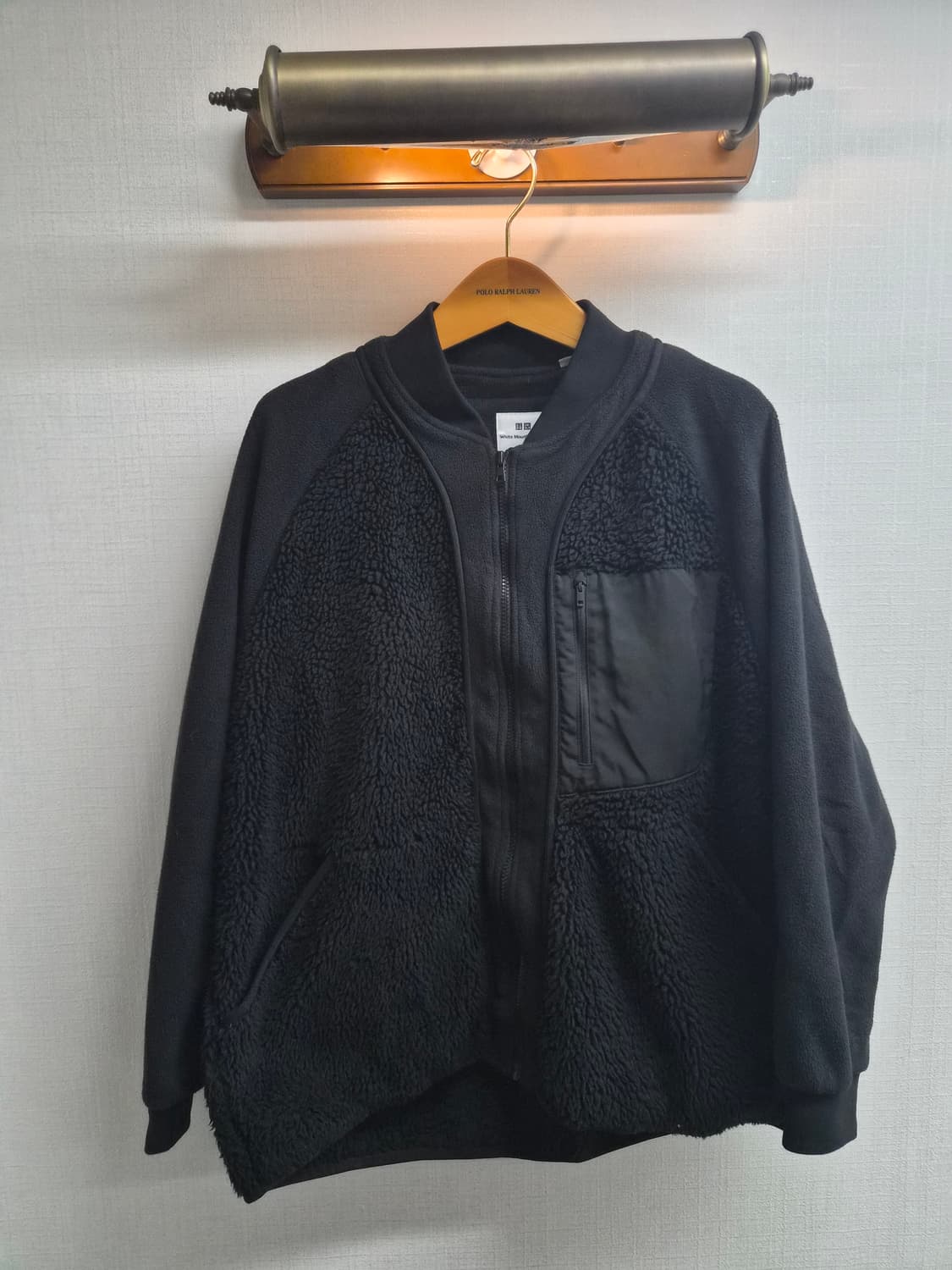 XL) 유니클로 x 화이트 마운티리어닝 후리스 점퍼 팝니다 상품이미지1