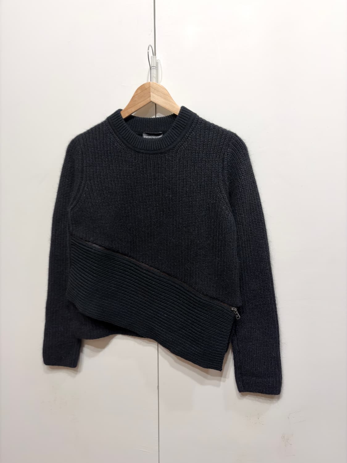 엠포리오 아르마니 사이드 슬릿 앙고라 니트 상품이미지3