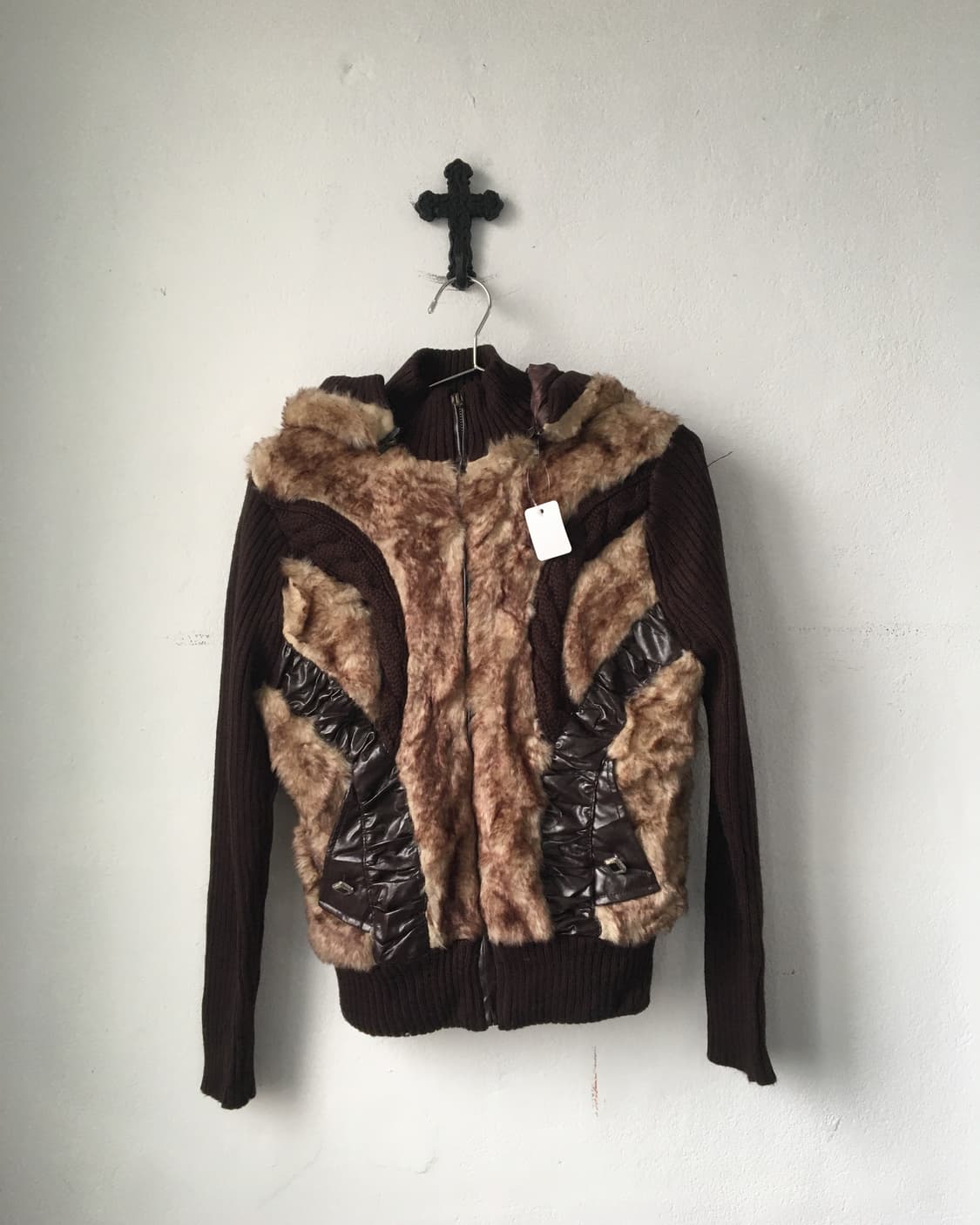 Fake fur high neck ribbed zip up 상품이미지2