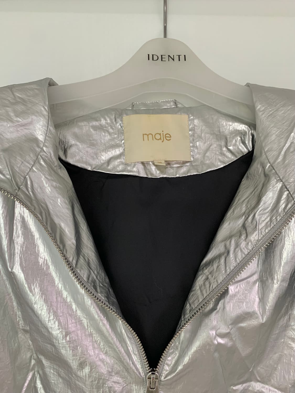 마쥬 maje 실버 후드 여성 바람막이 상품이미지2