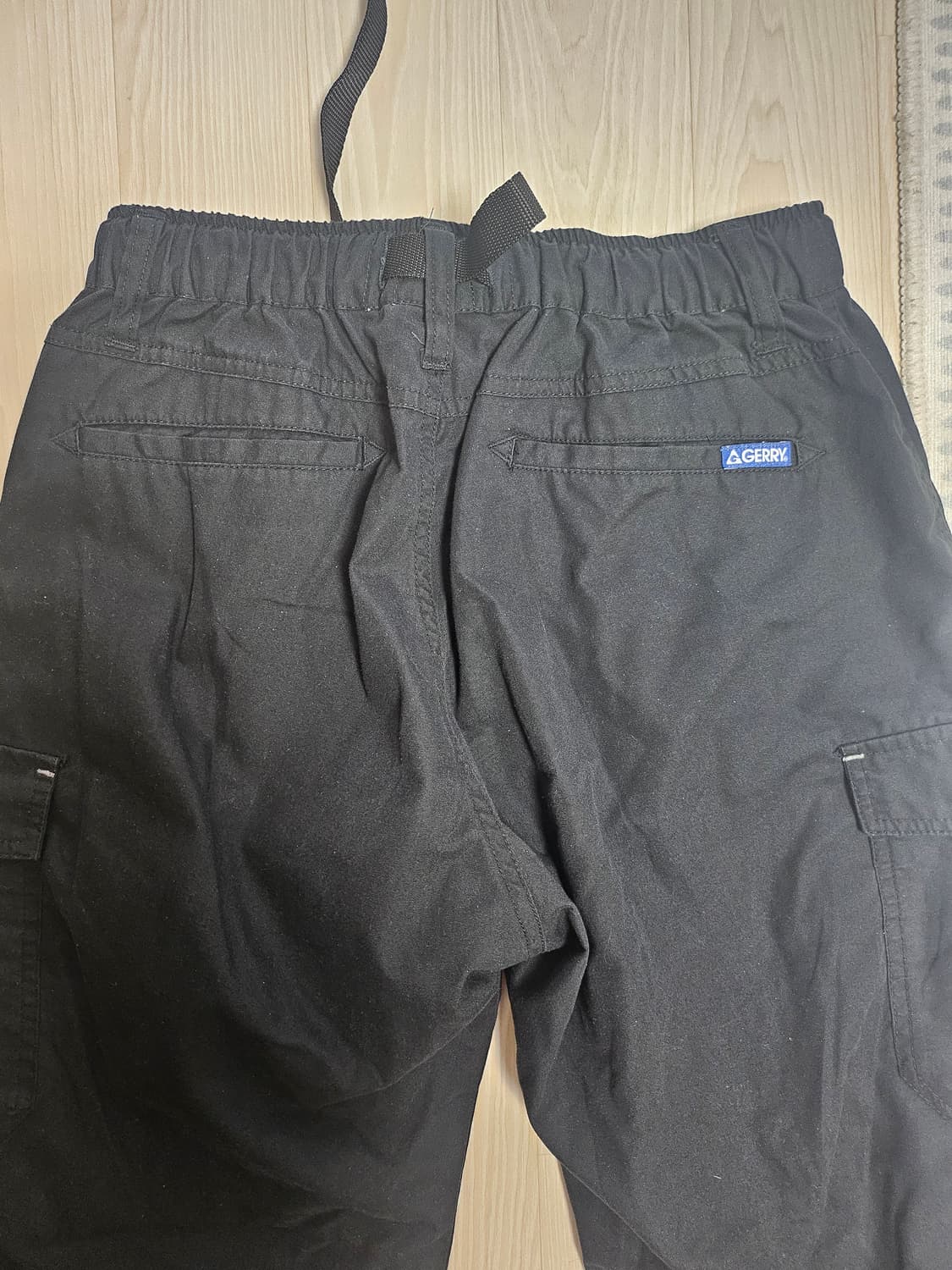 제리 블랙 색상 카고 조거 팬츠 상품이미지4